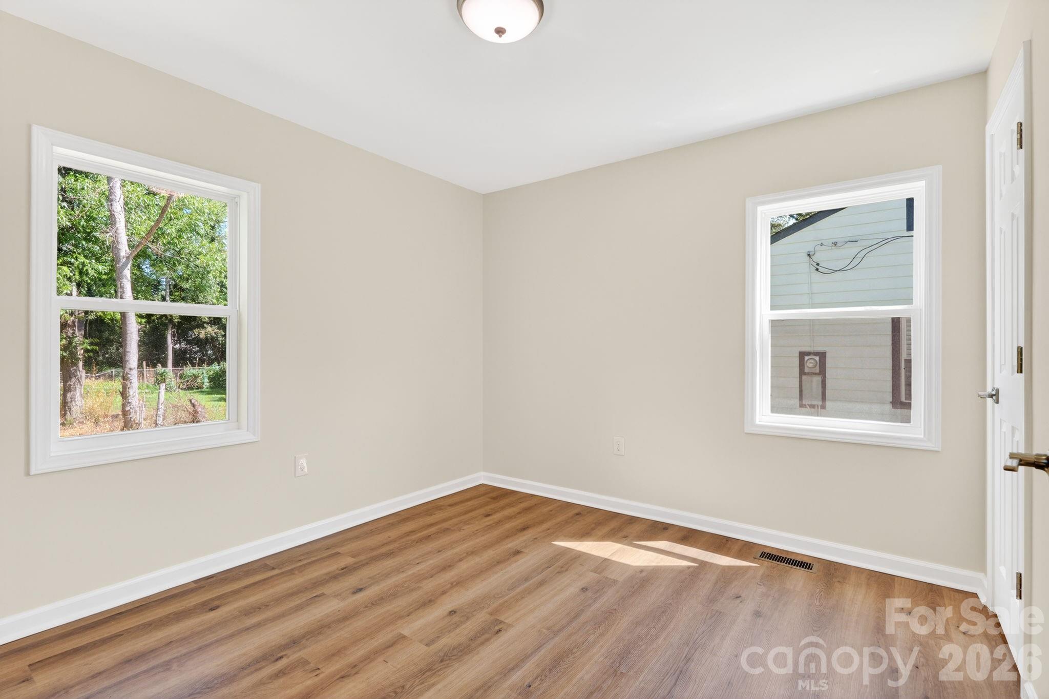 822 Arlington Avenue Property Photo 15