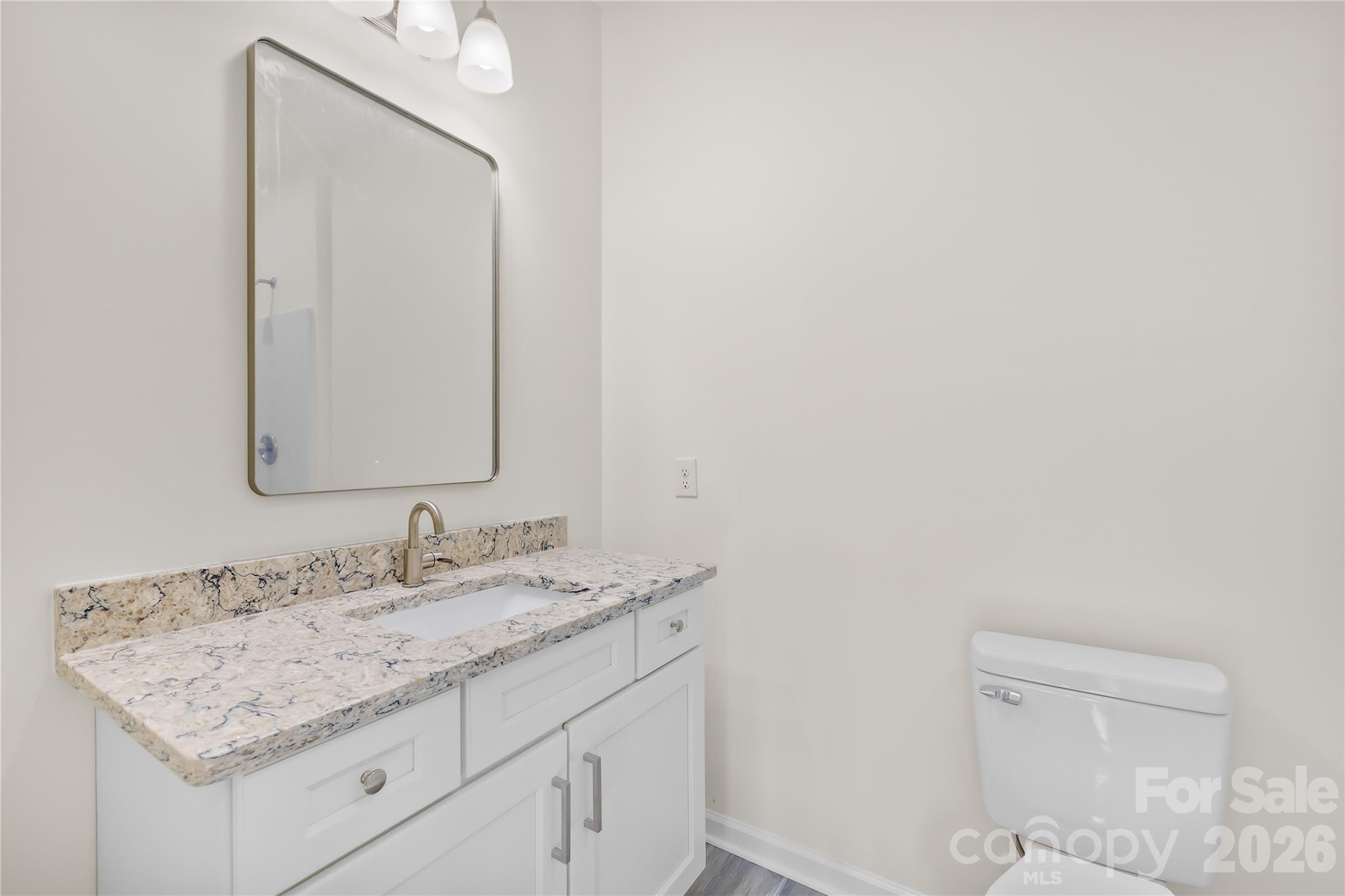 115 S Railroad Avenue Property Photo 15
