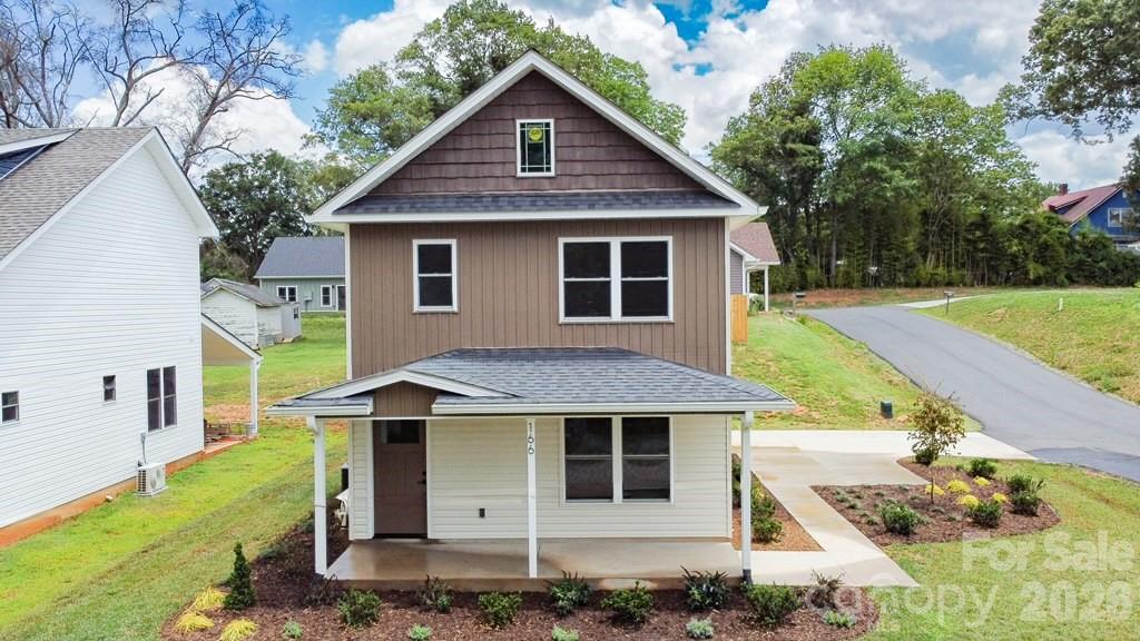 166 Illinois Street Property Photo 1