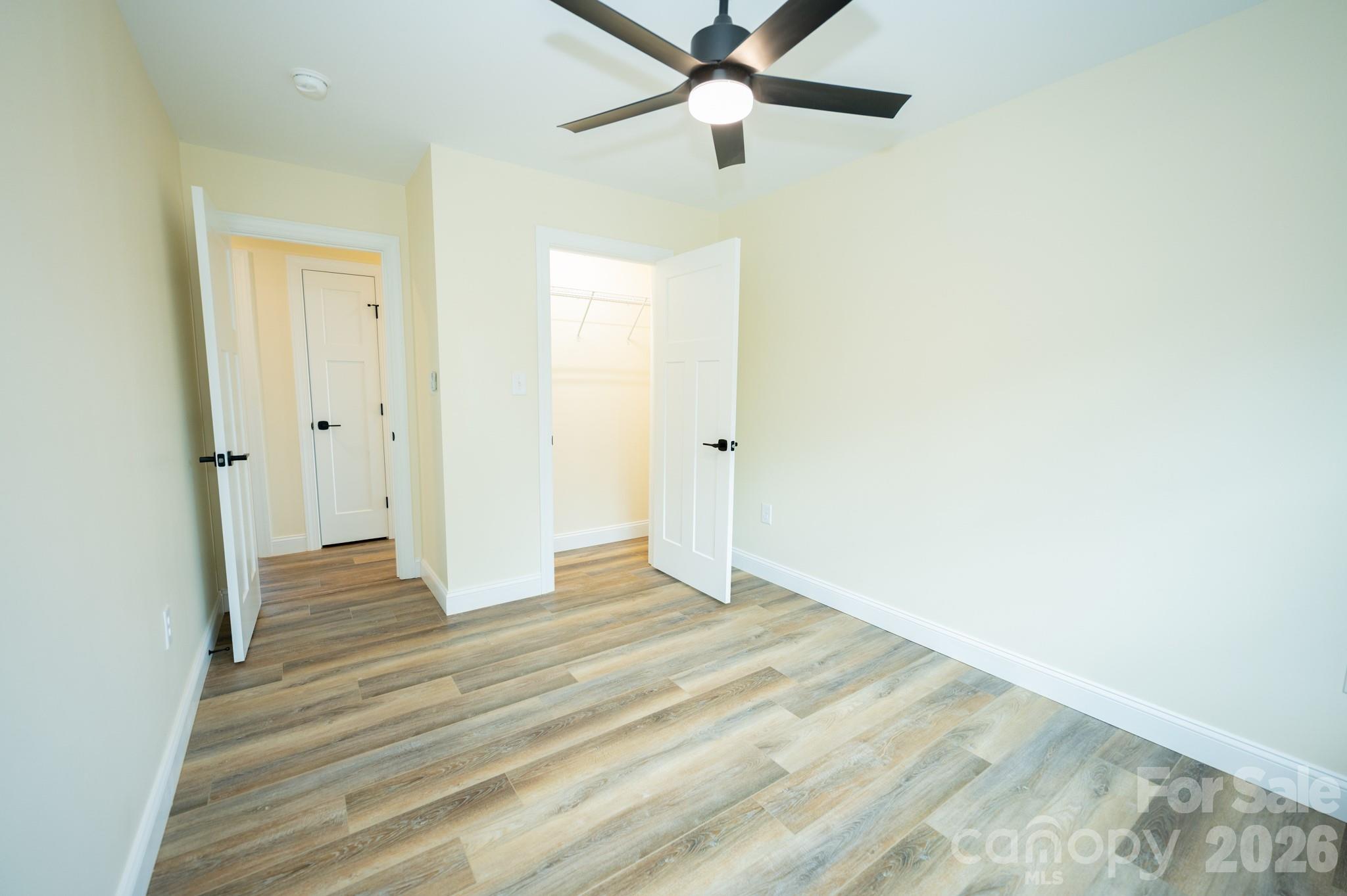 166 Illinois Street Property Photo 19