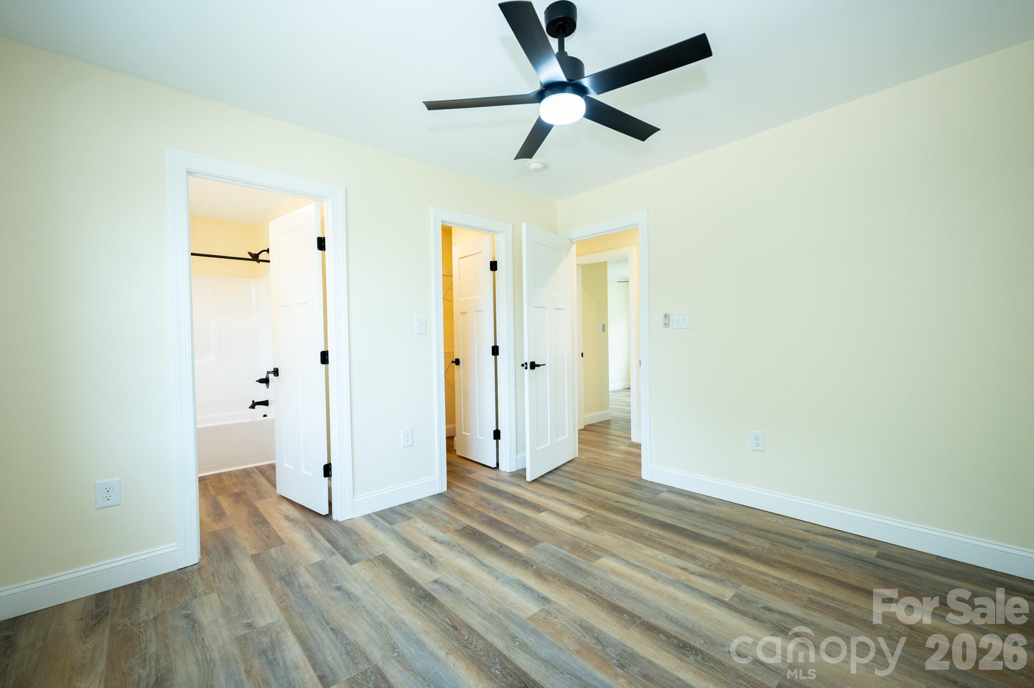166 Illinois Street Property Photo 22