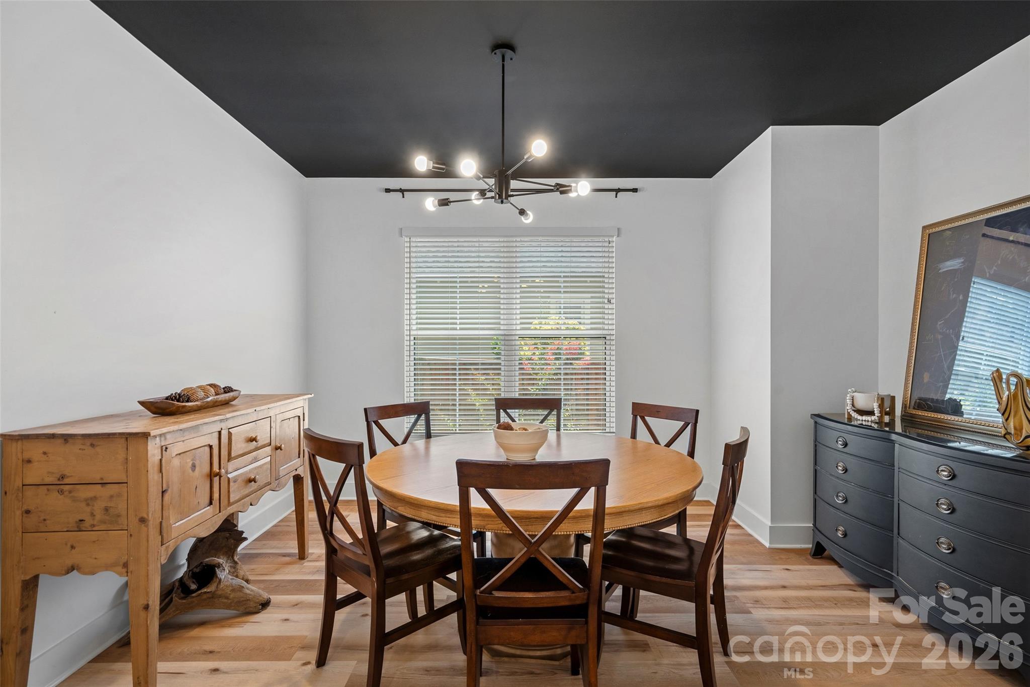 1642 Longfellow Street Property Photo 7