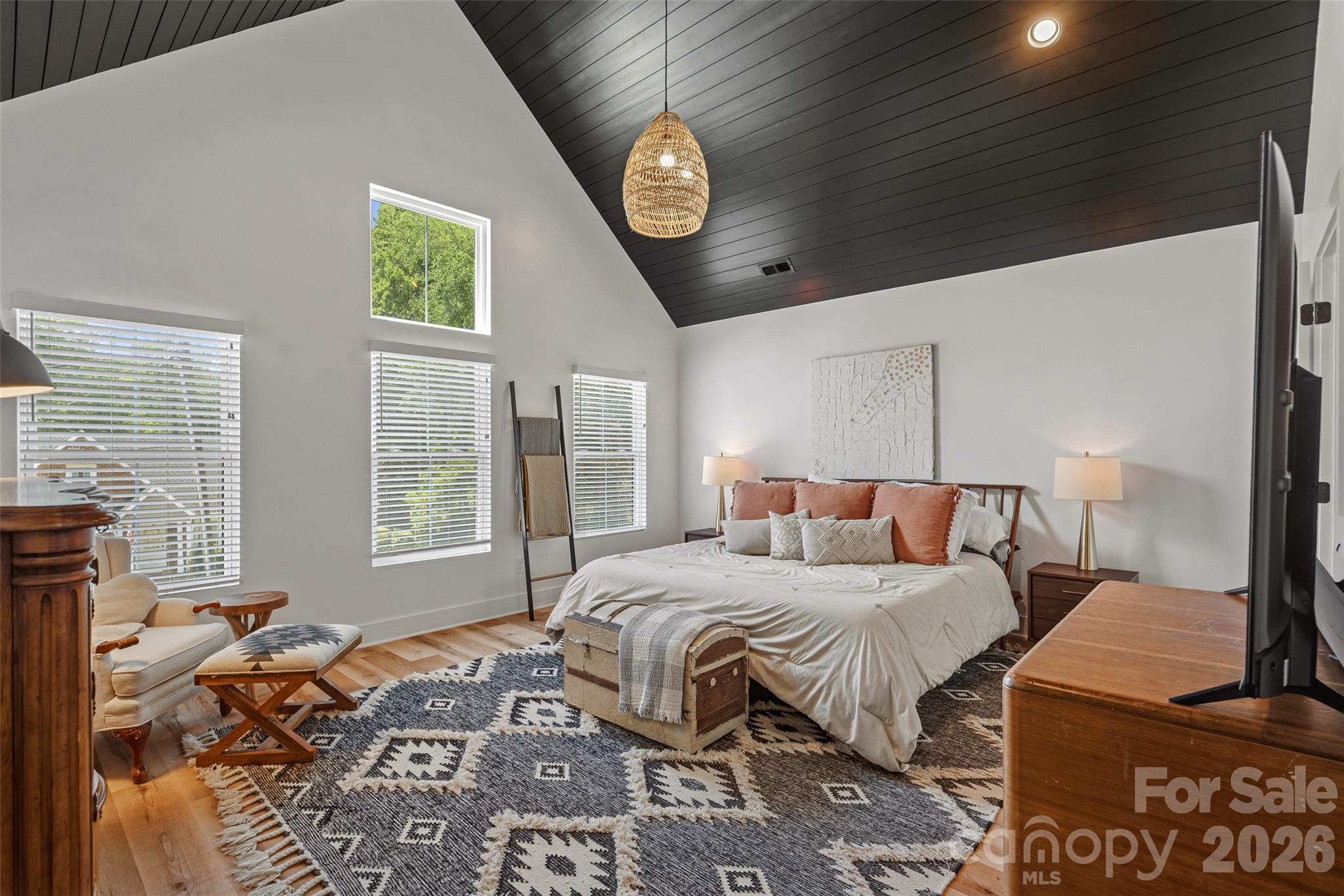 1642 Longfellow Street Property Photo 16