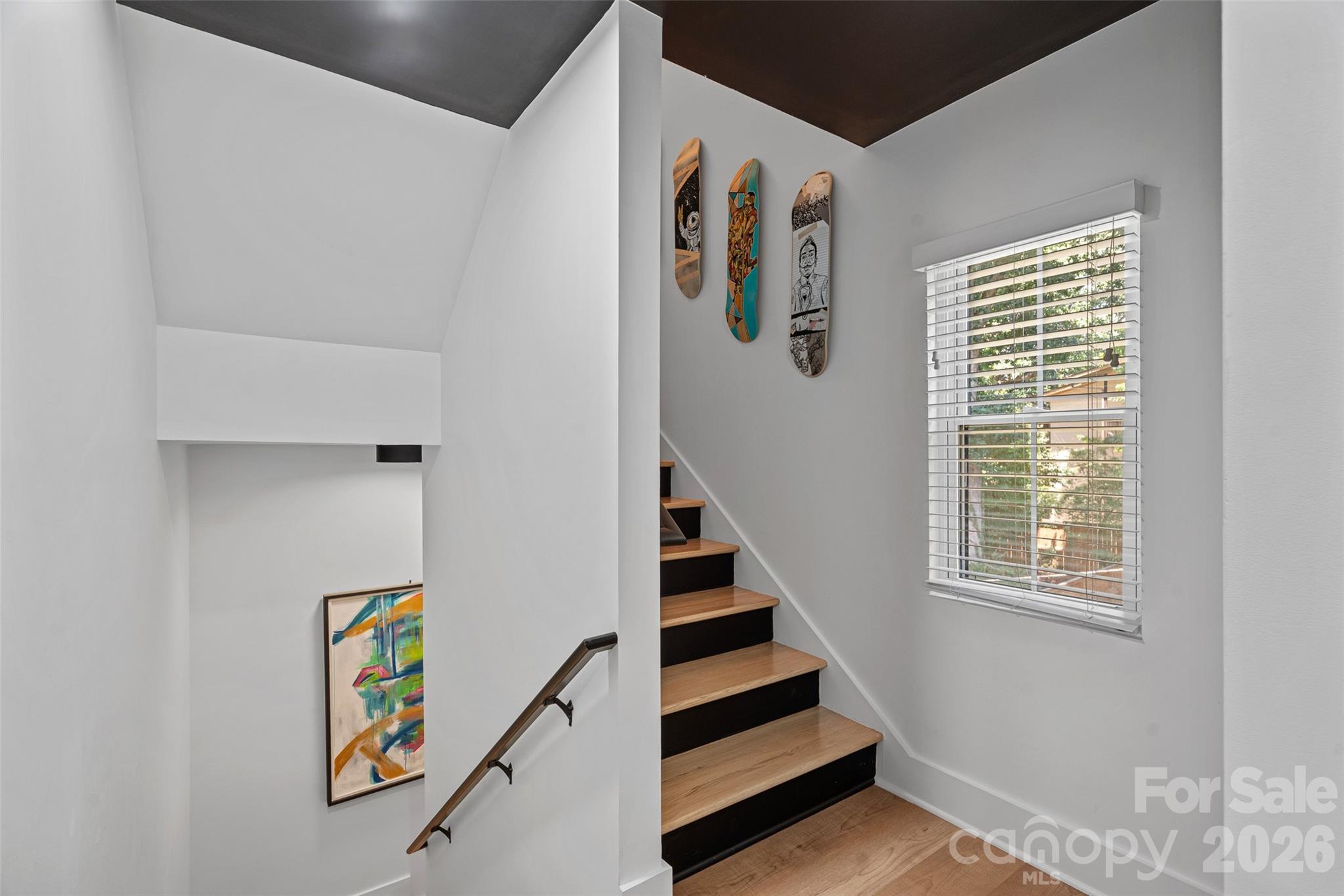 1642 Longfellow Street Property Photo 27