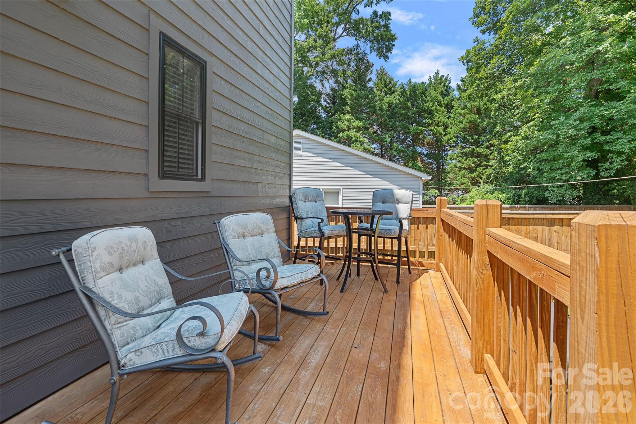 1642 Longfellow Street Property Photo 32
