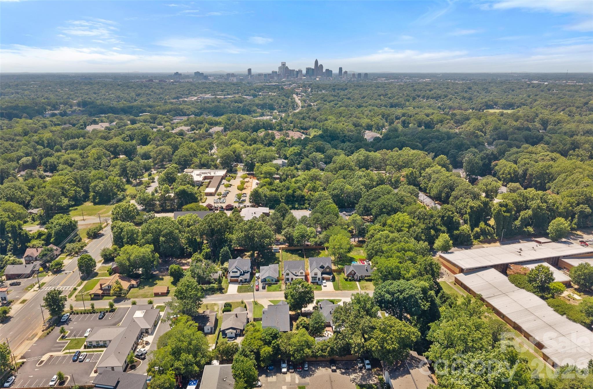 1642 Longfellow Street Property Photo 34