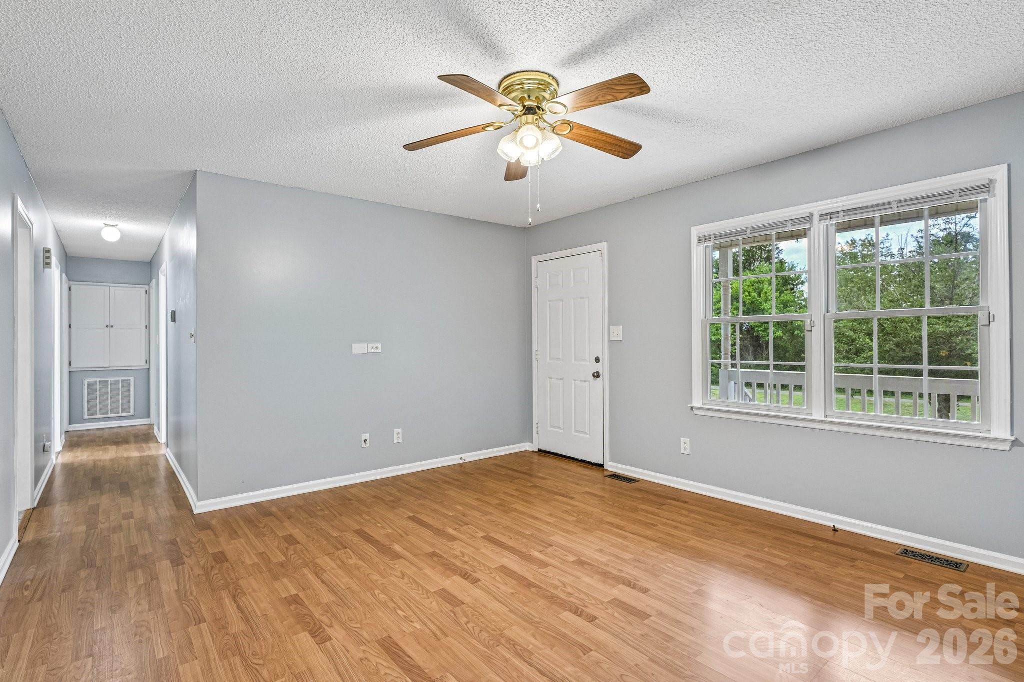 738 Mcdaniel Road Property Photo 5
