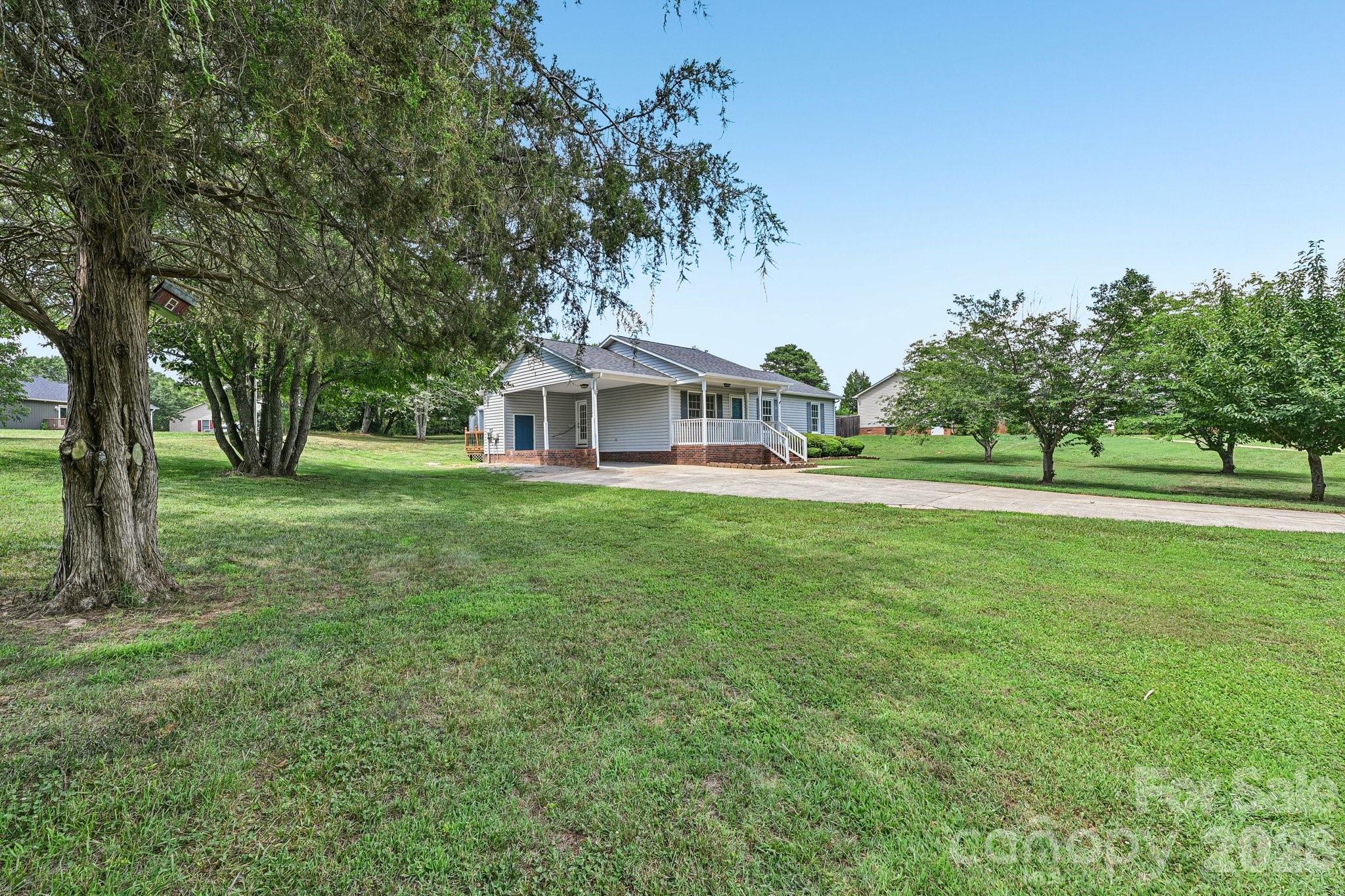 738 Mcdaniel Road Property Photo 32