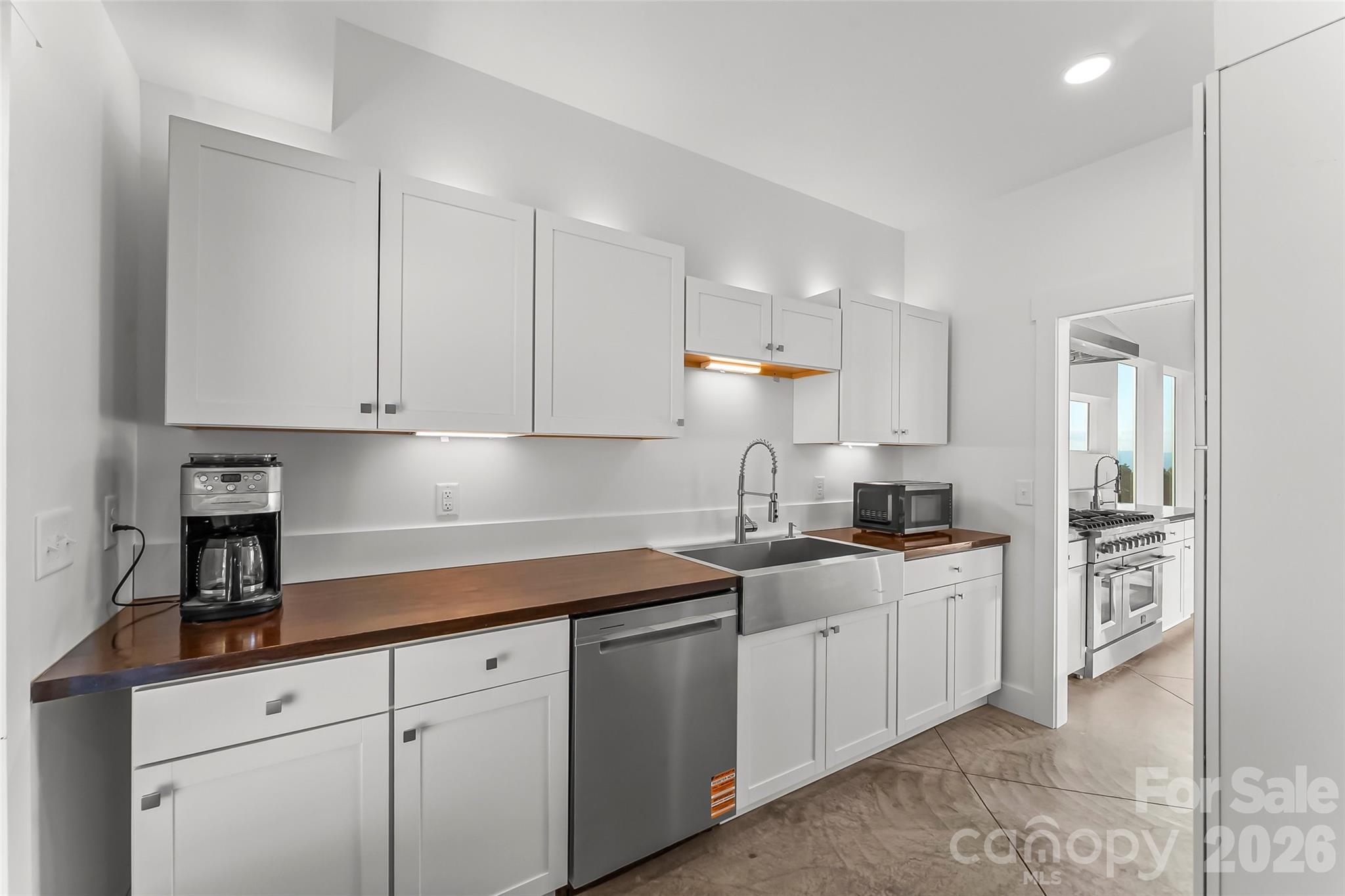 6718 Walkertop Mountain Heights Drive Property Photo 17