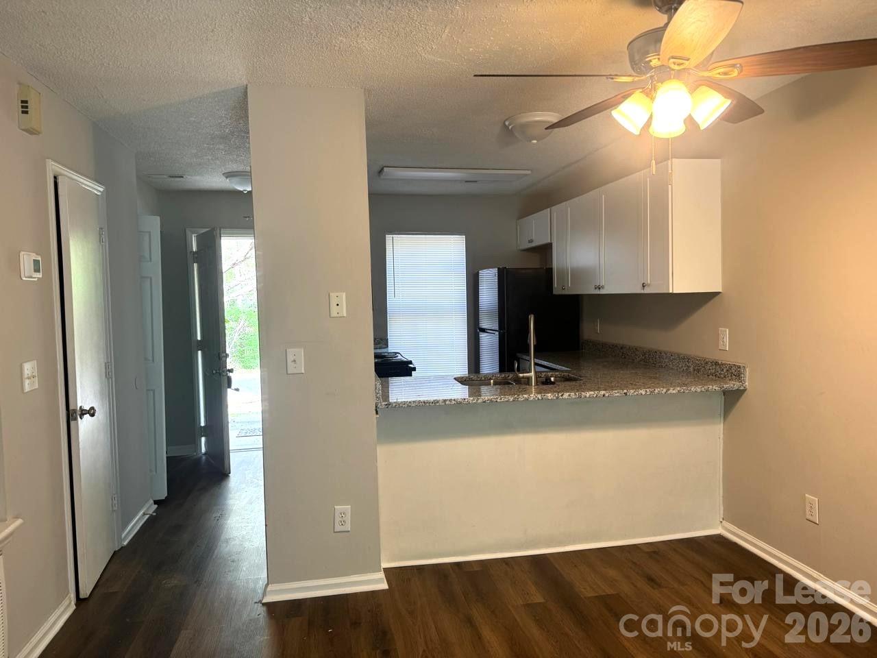 3912 Briarhill Drive Property Photo 3