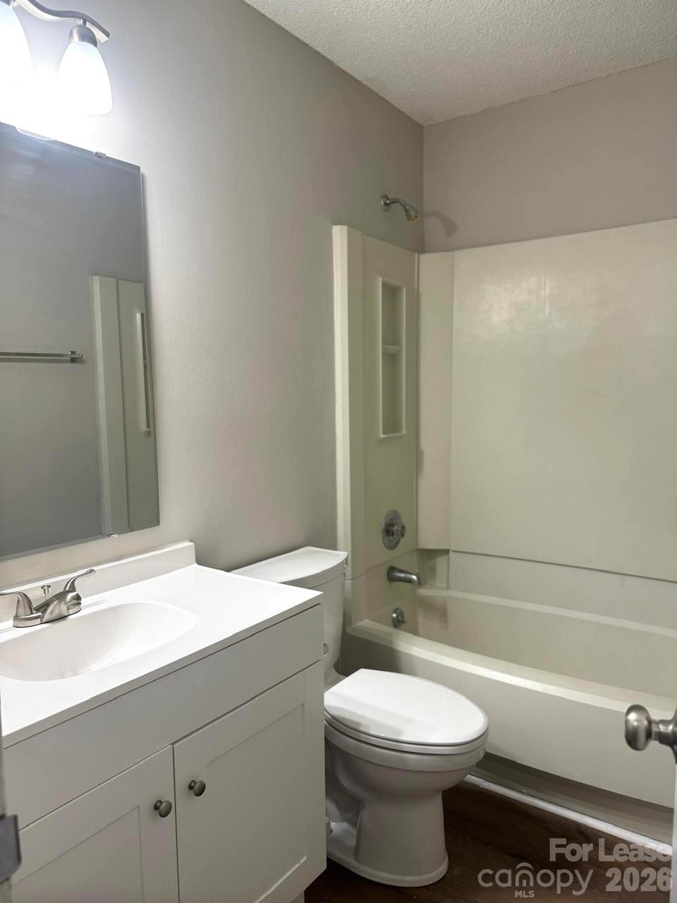 3912 Briarhill Drive Property Photo 9