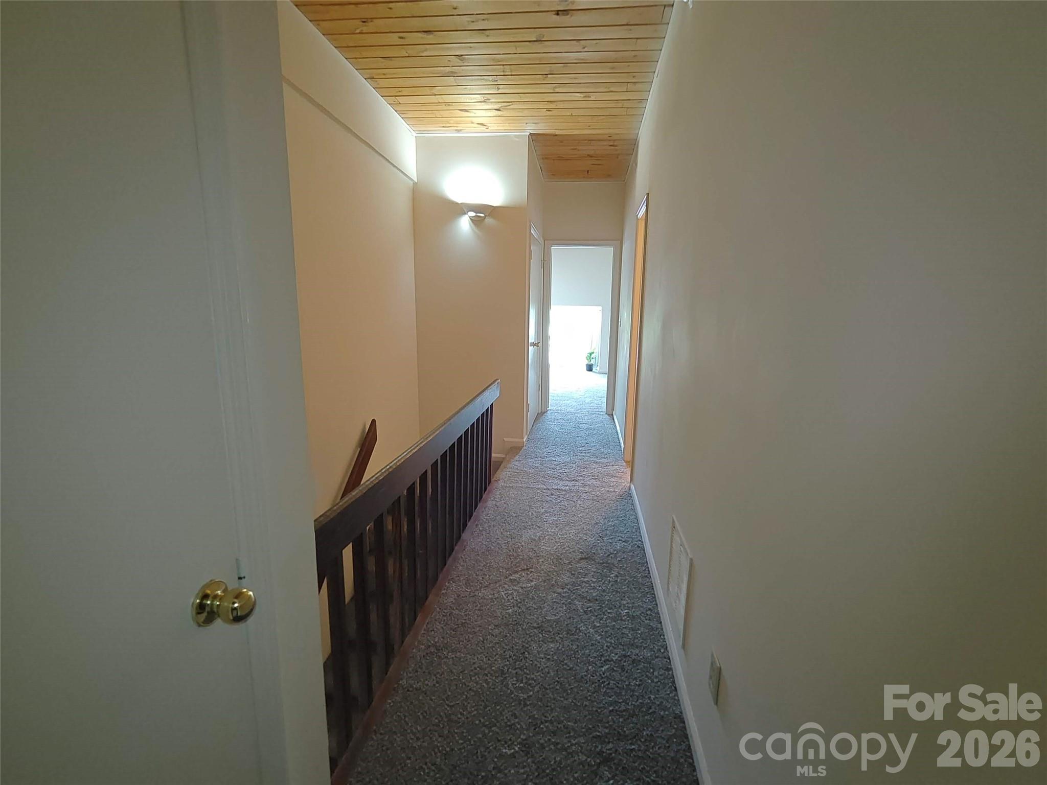 1 Buffalo Avenue 86 Property Photo 10