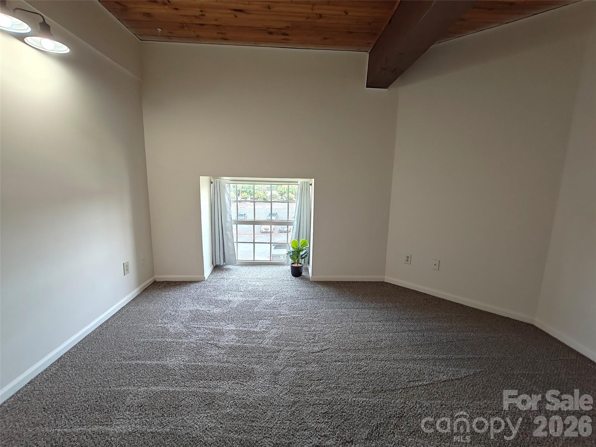 1 Buffalo Avenue 86 Property Photo 12