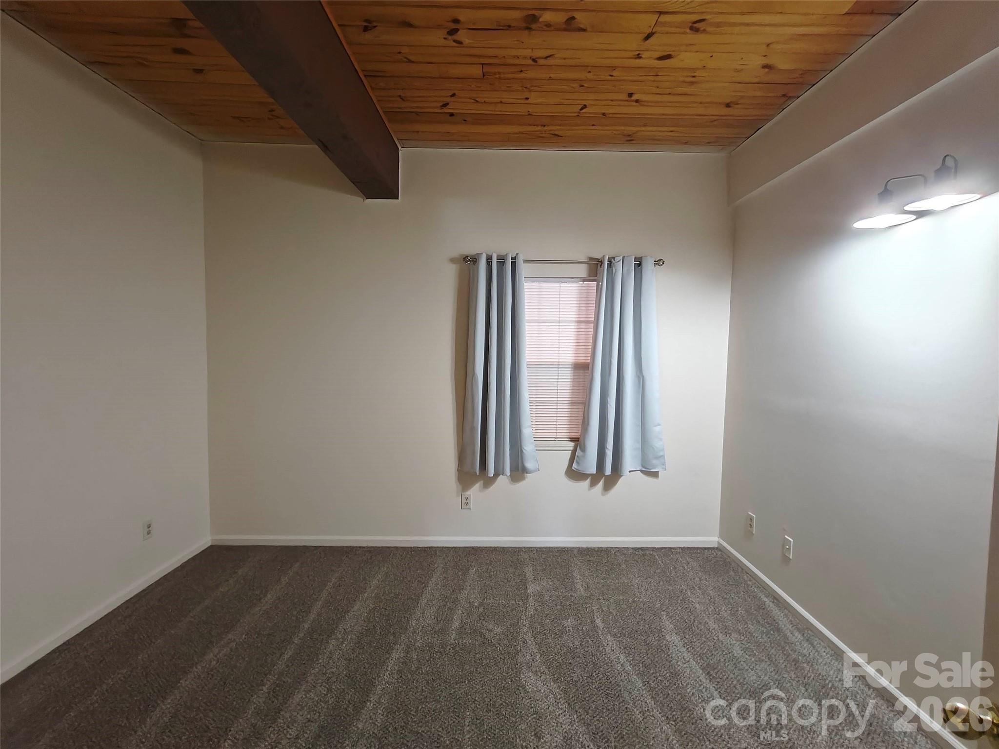 1 Buffalo Avenue 86 Property Photo 18