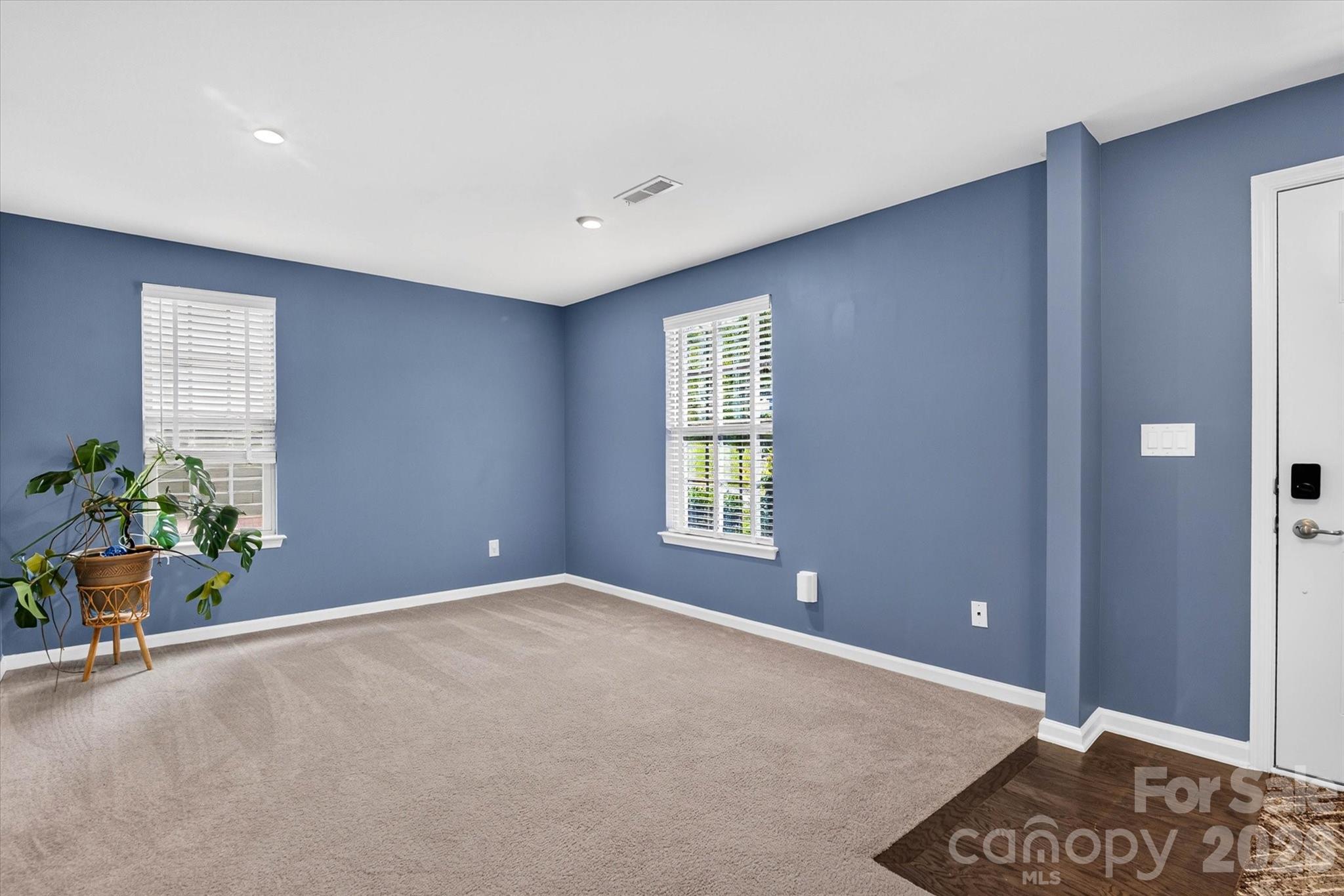 3742 Speer Boulevard Property Photo 11