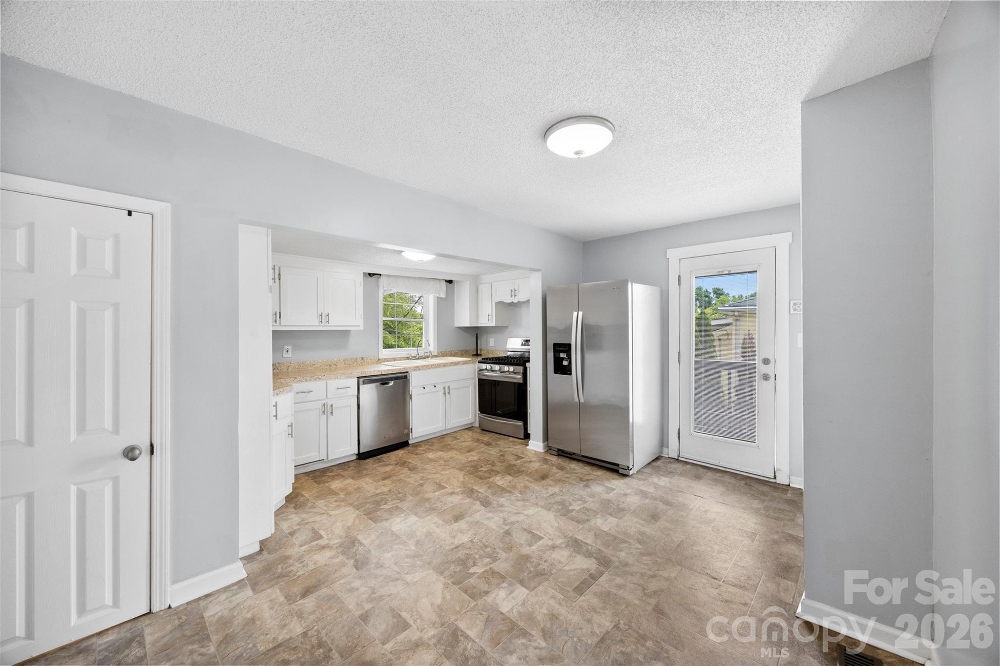 116 7th Street Property Photo 9