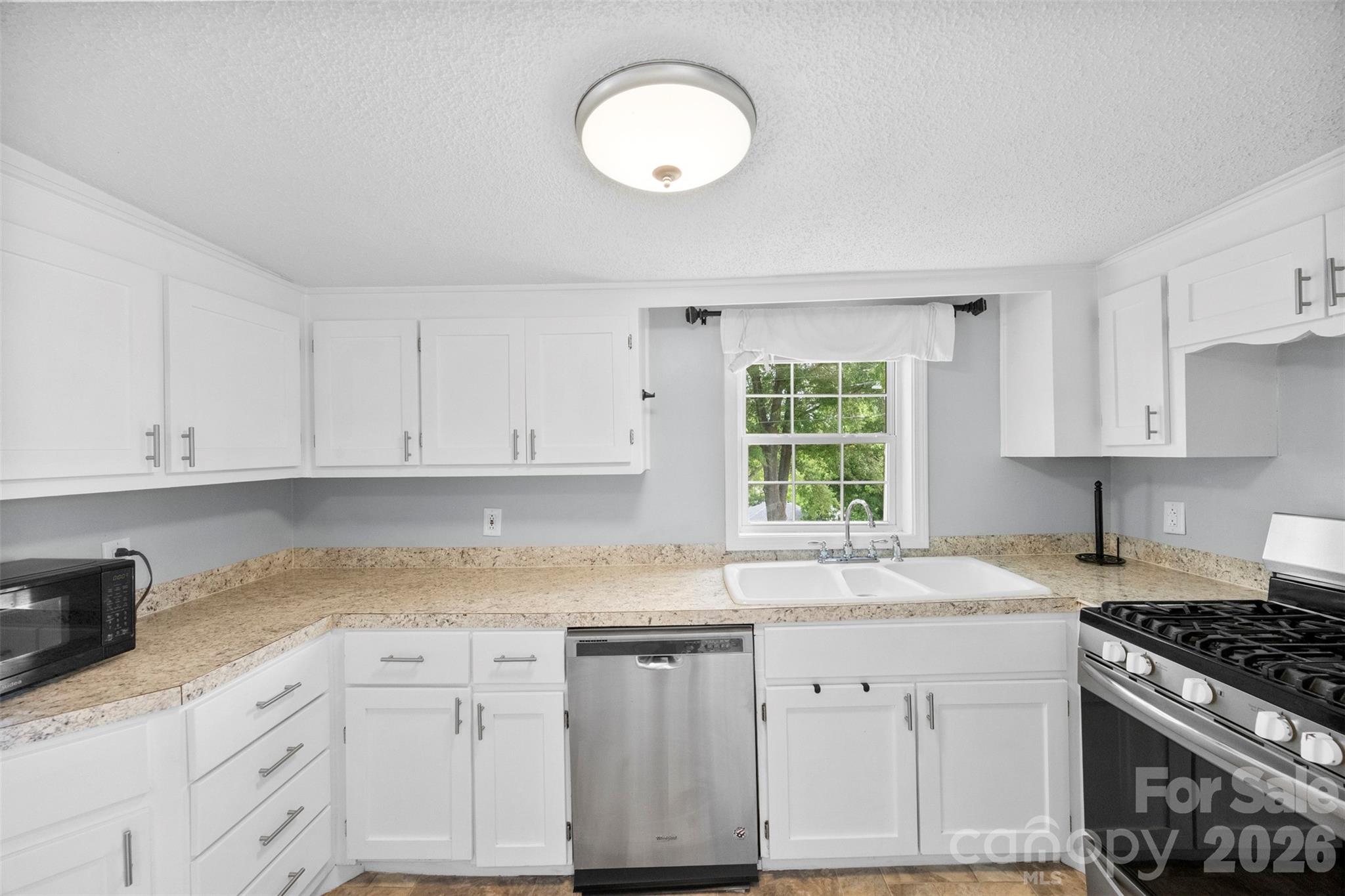 116 7th Street Property Photo 11