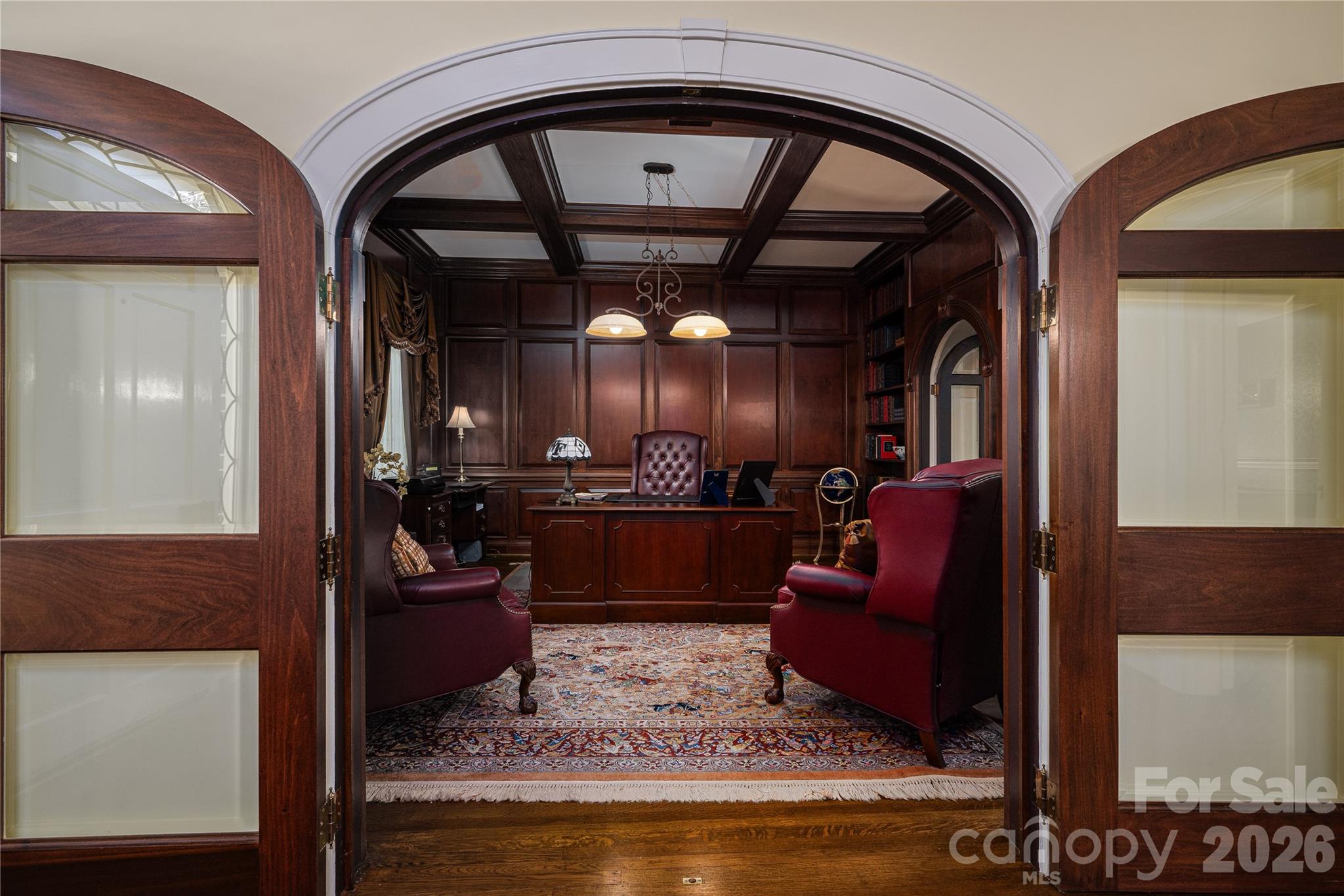 805 S Aspen Street Property Photo 5