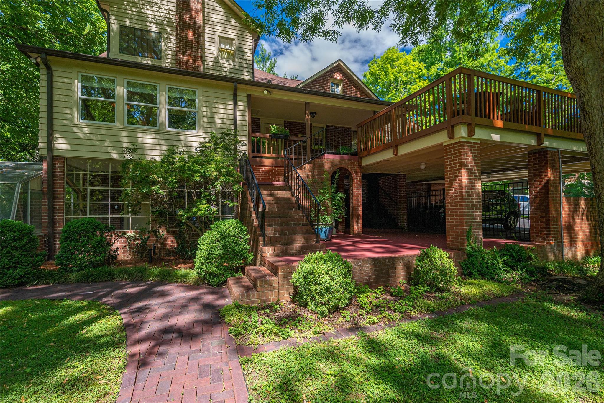 805 S Aspen Street Property Photo 43