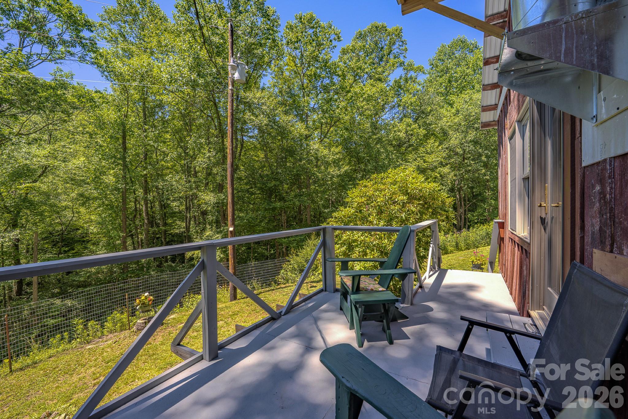 1712 Little Creek Road Property Photo 3