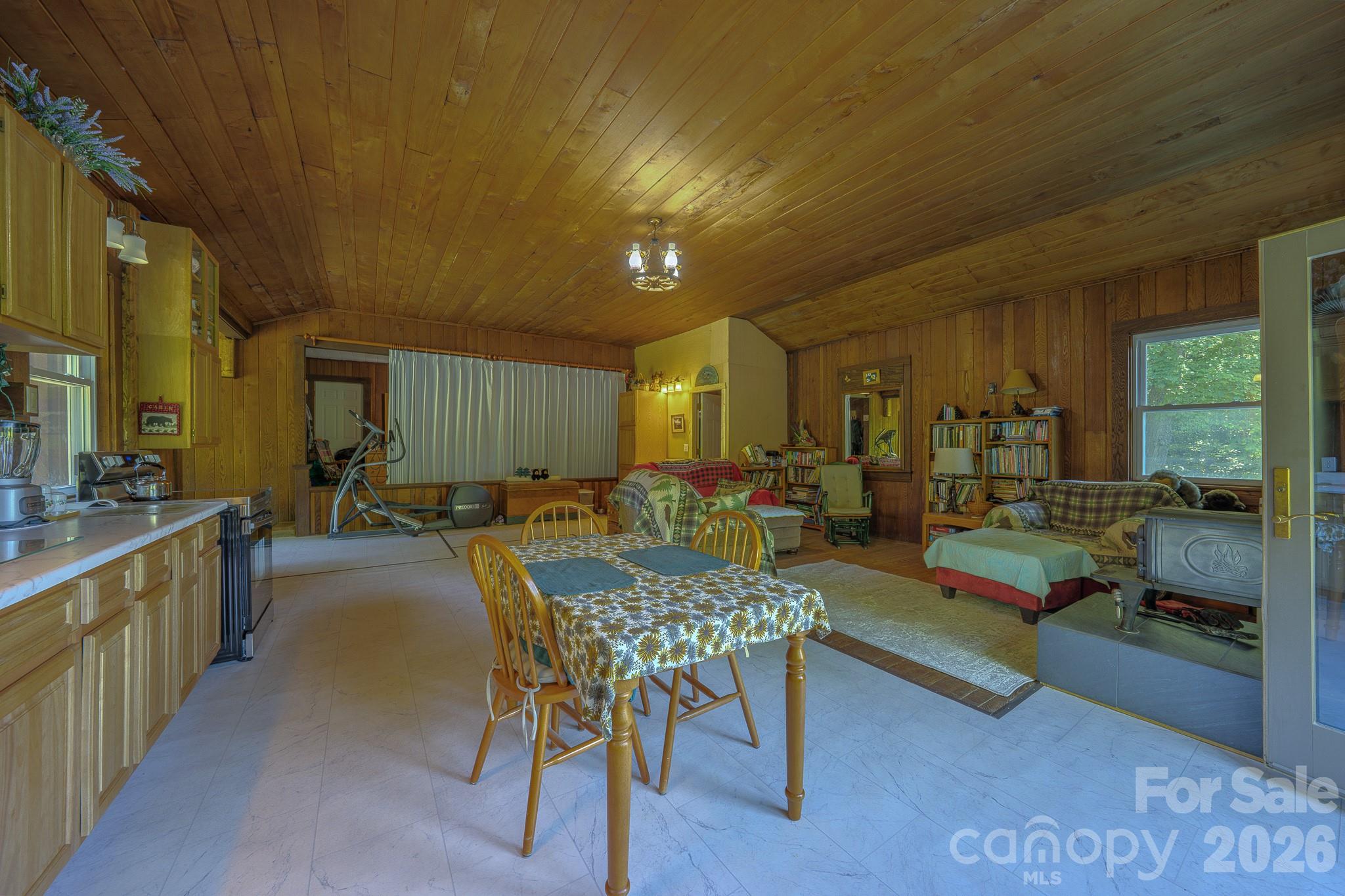 1712 Little Creek Road Property Photo 19