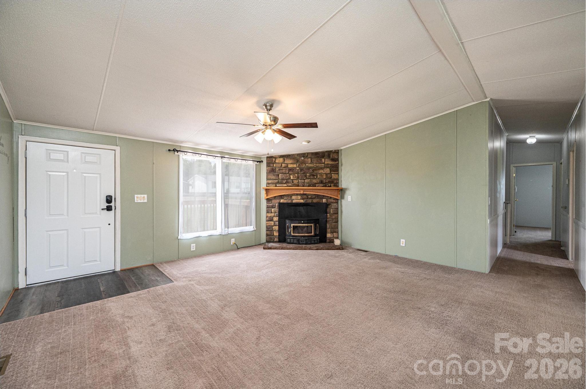2385 Arrowwood Drive Property Photo 5