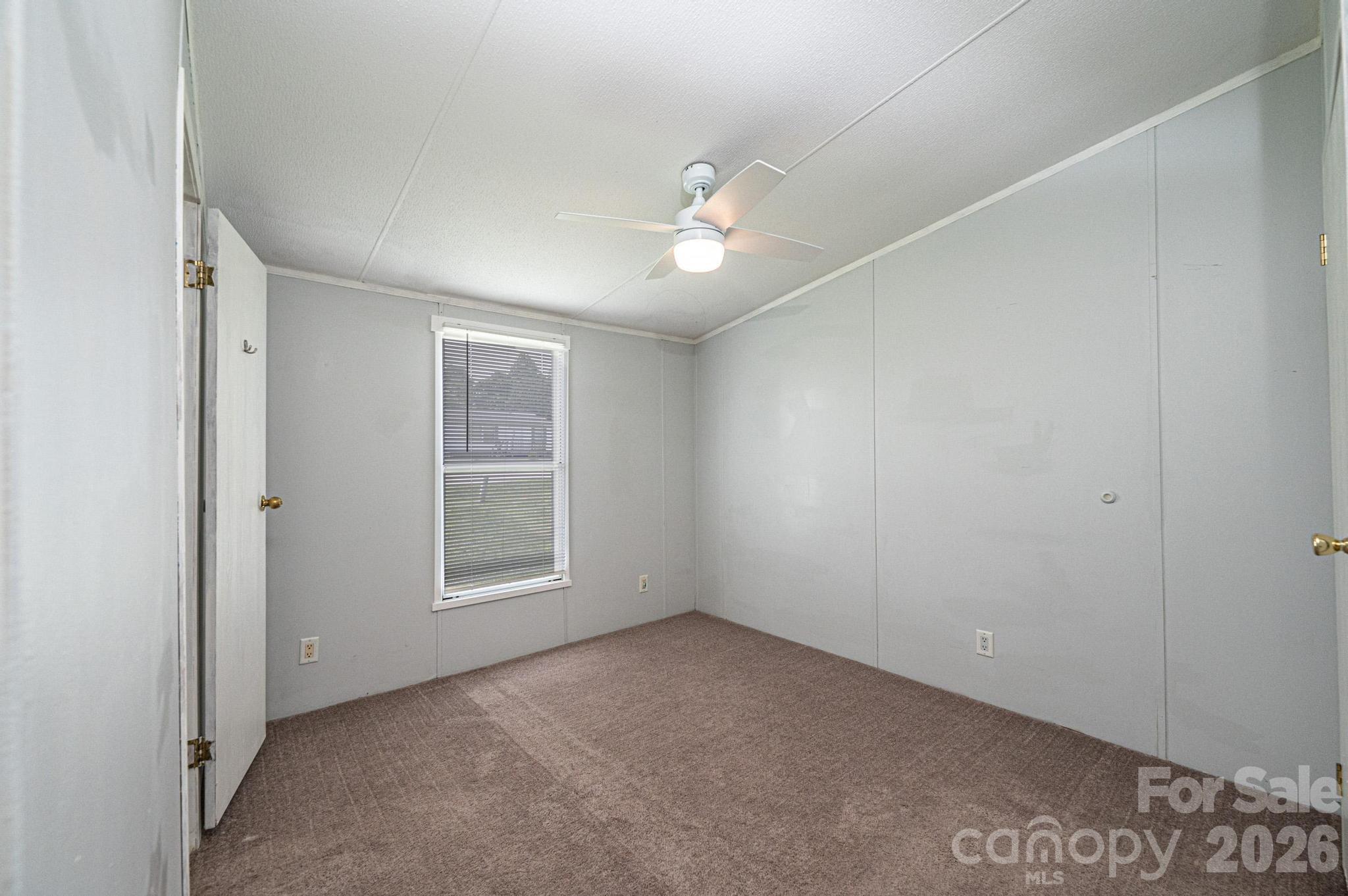 2385 Arrowwood Drive Property Photo 20
