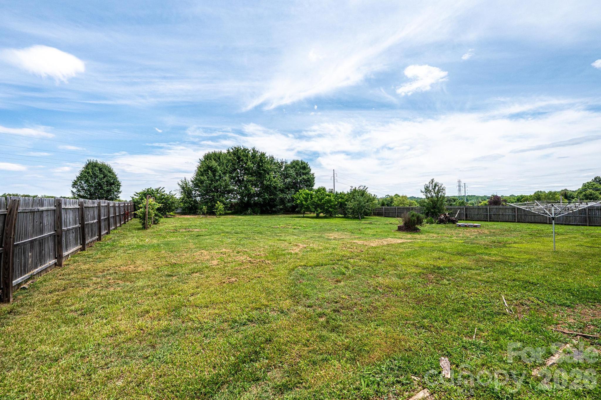 2385 Arrowwood Drive Property Photo 26