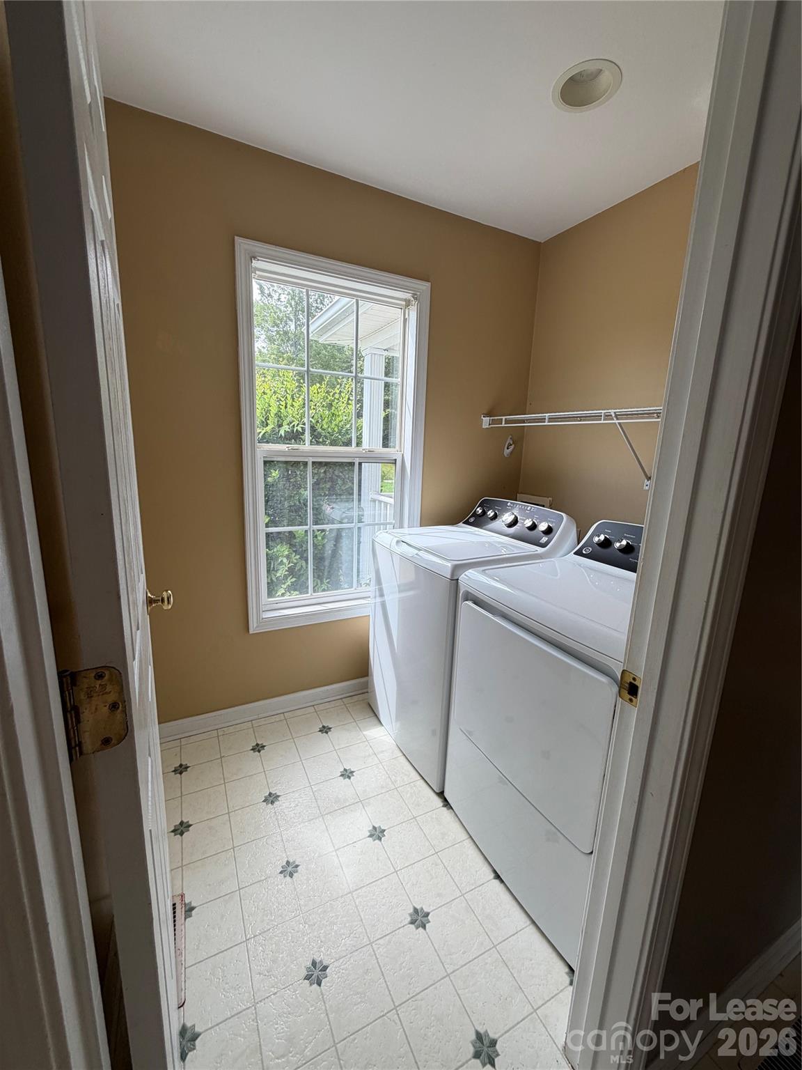 113 Lakeside Drive Property Photo 25