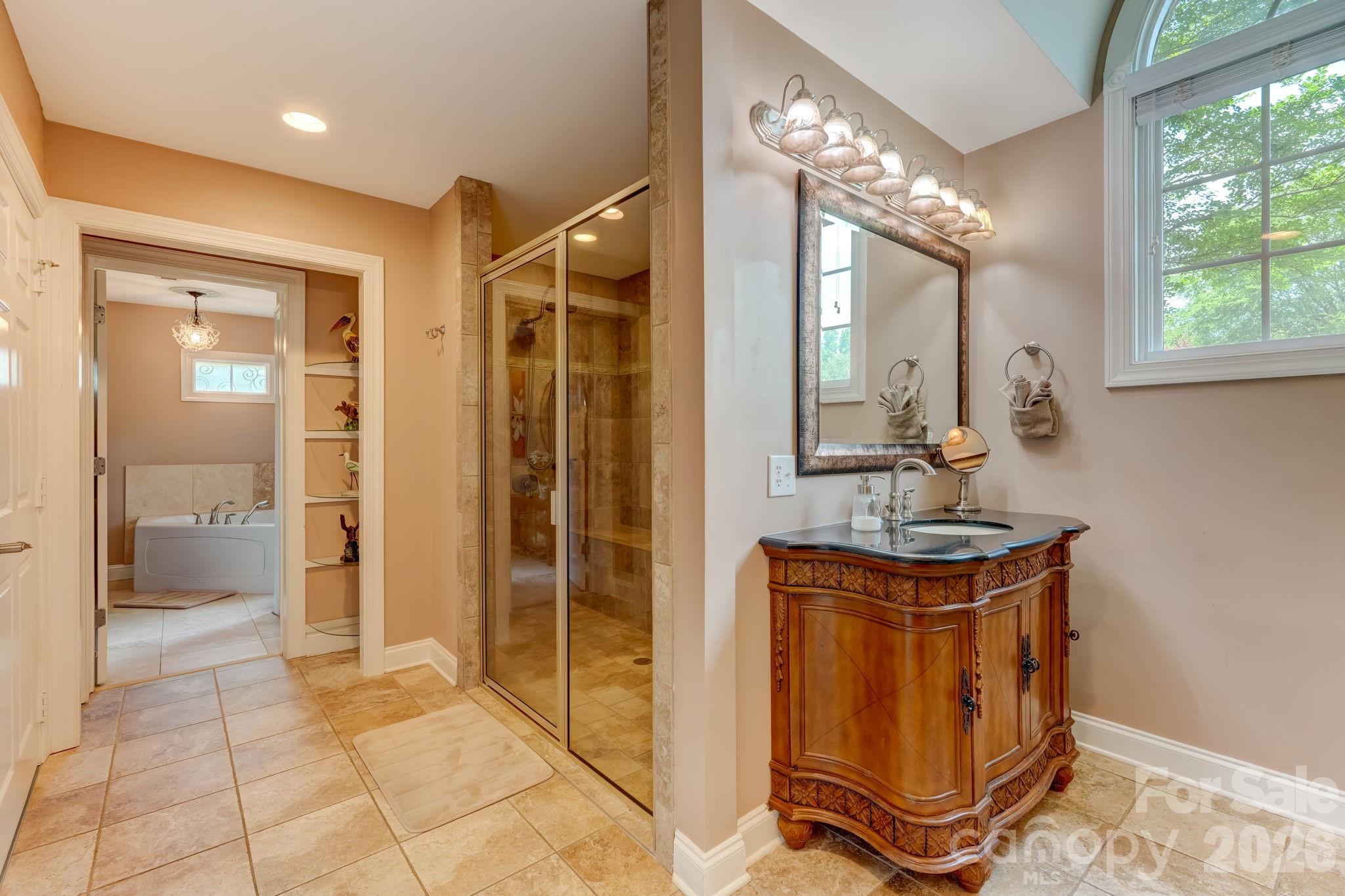 8106 Breezy Hill Drive Property Photo 20