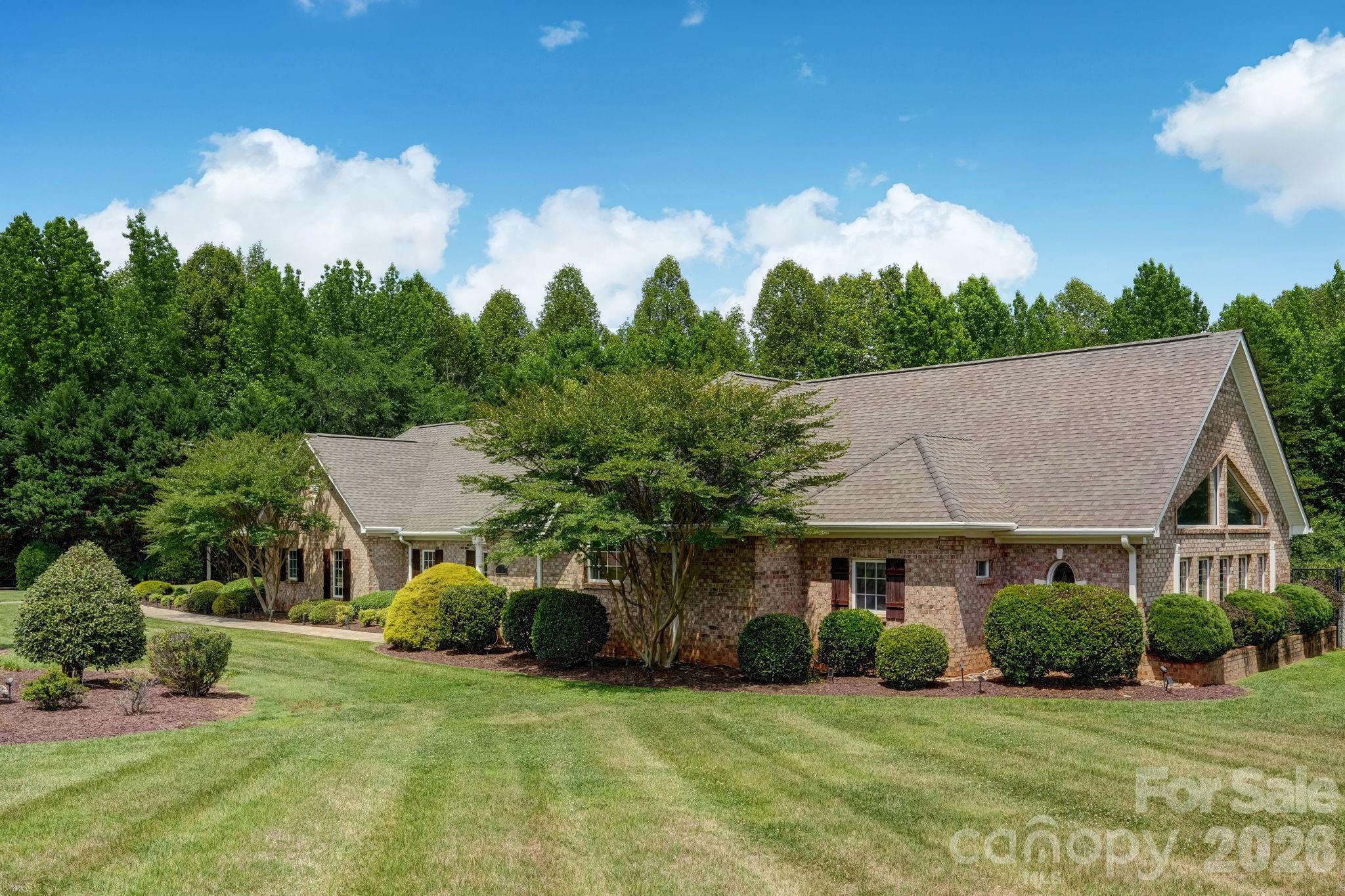8106 Breezy Hill Drive Property Photo 42