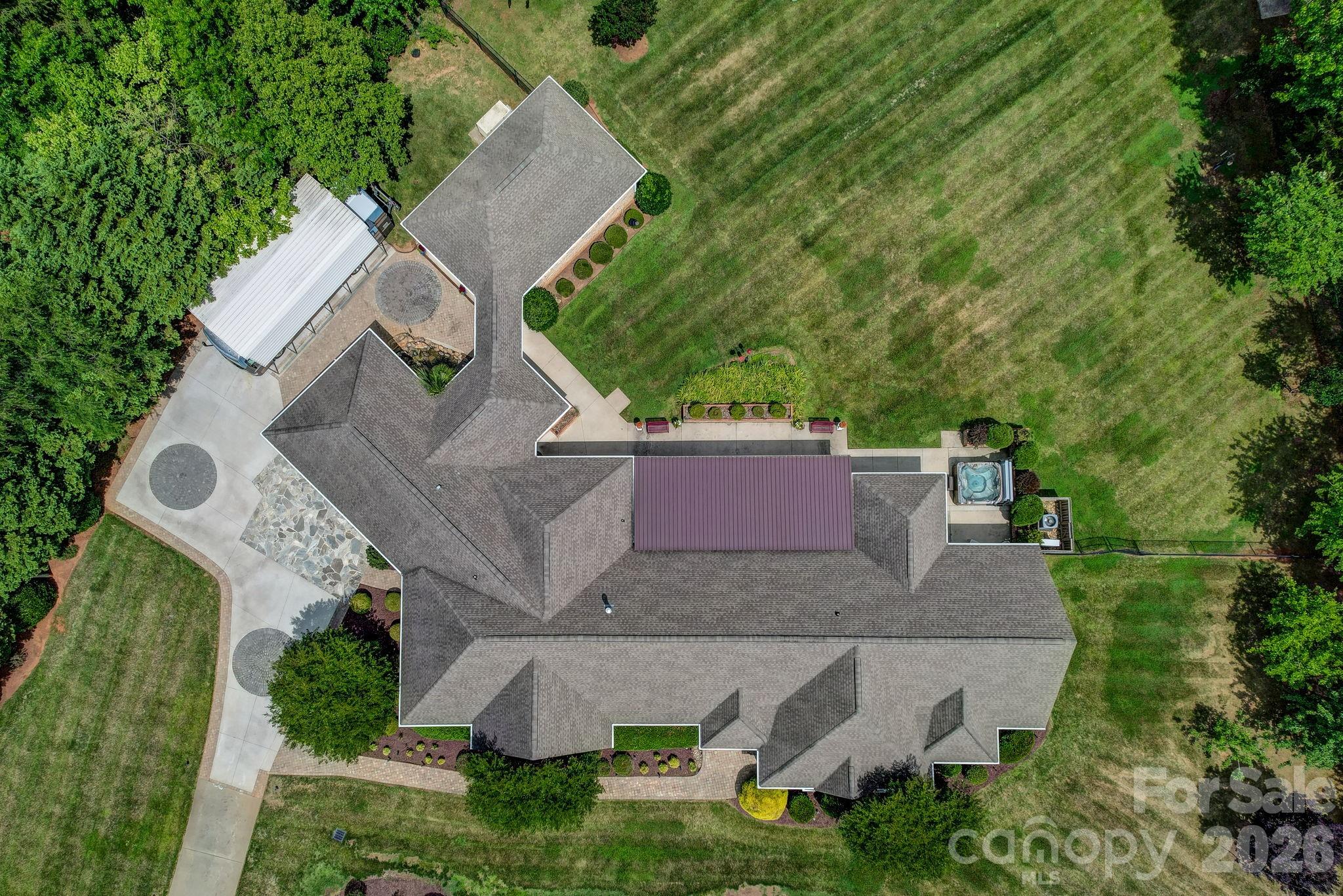 8106 Breezy Hill Drive Property Photo 47