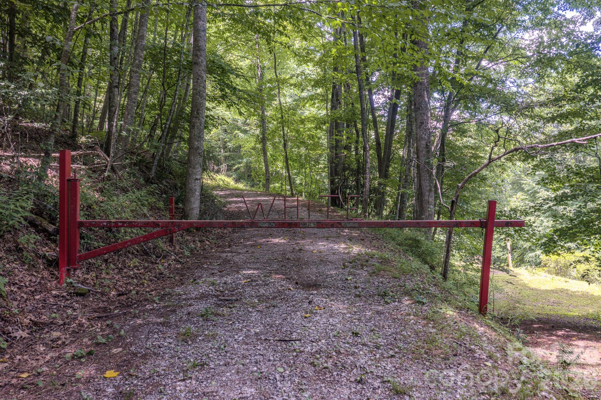 35 Coweeta Ridge Road Property Photo 41