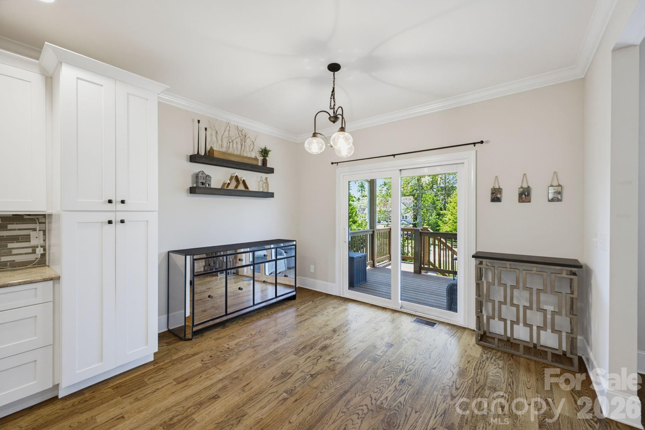 1210 39th Avenue Property Photo 7
