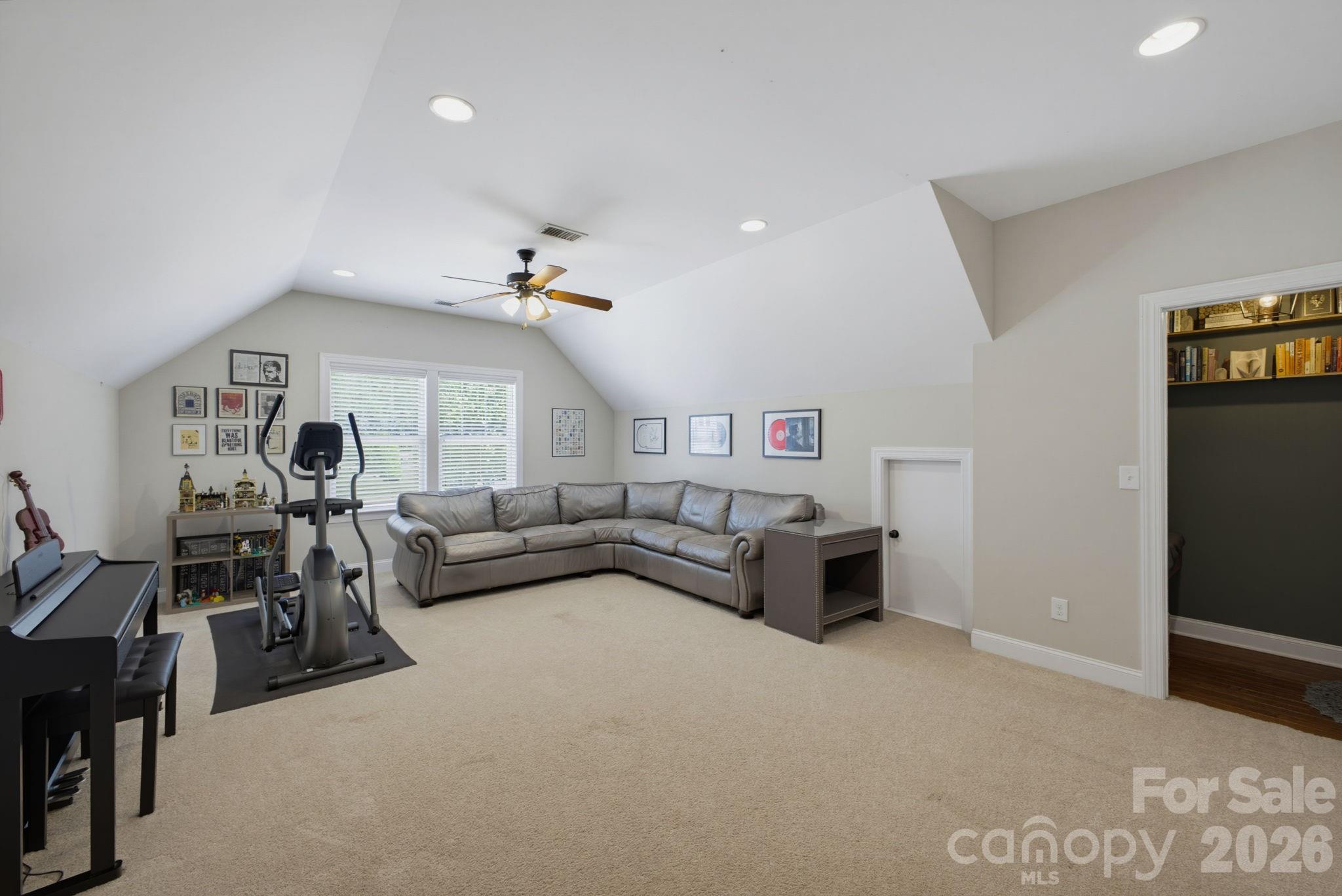 1210 39th Avenue Property Photo 33