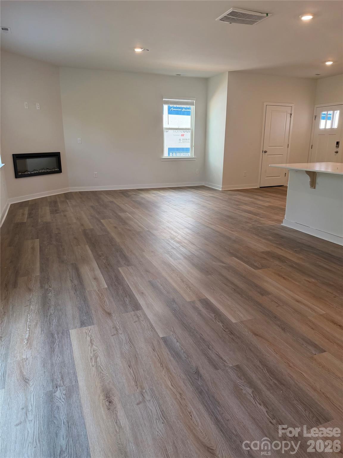 1423 Mammoth Road Property Photo 6