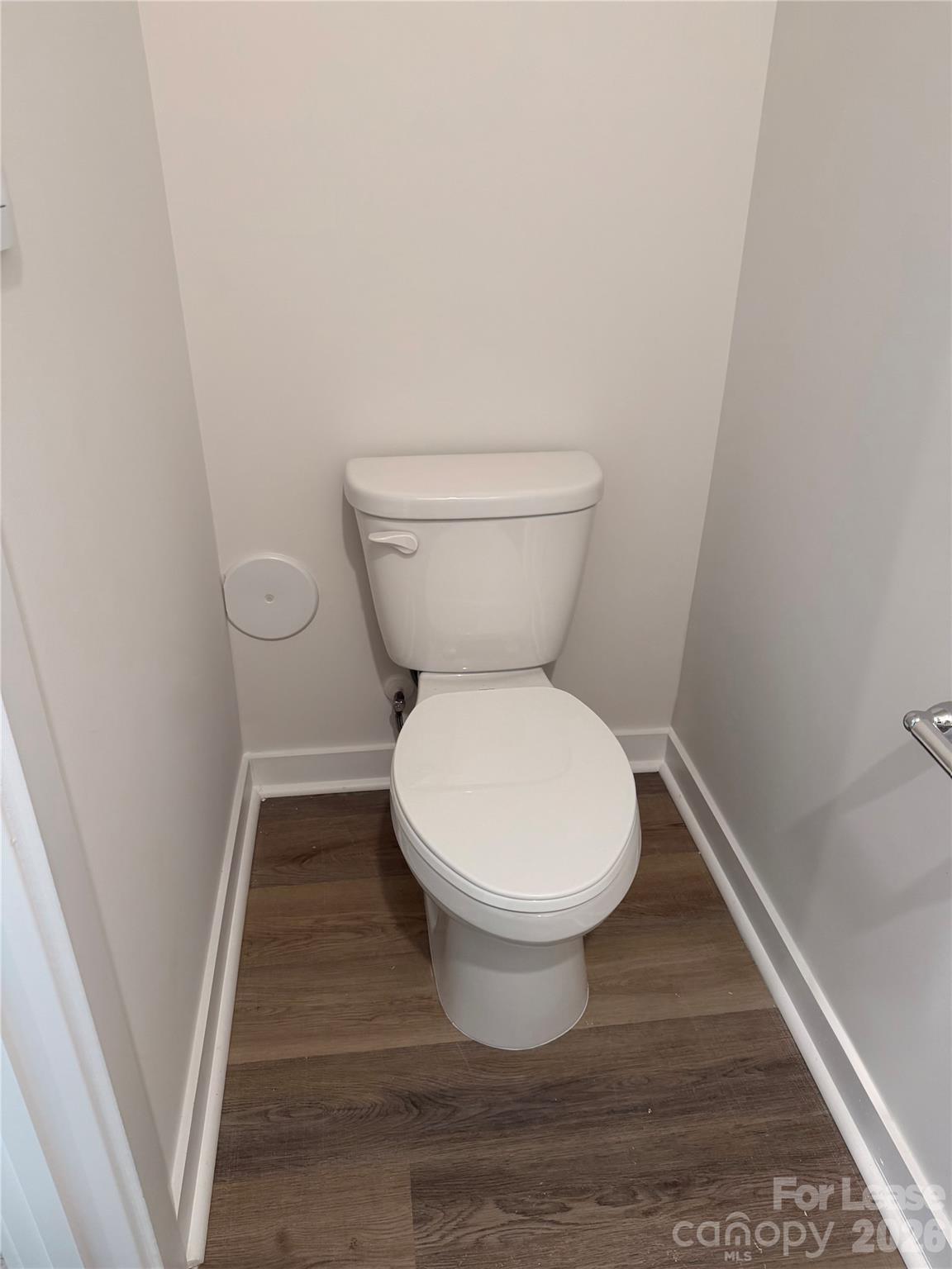 1423 Mammoth Road Property Photo 8