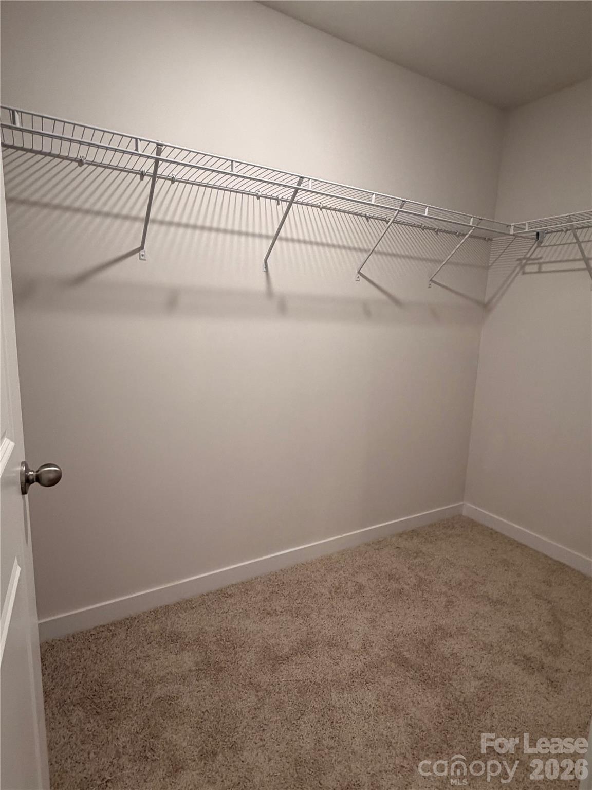 1423 Mammoth Road Property Photo 15