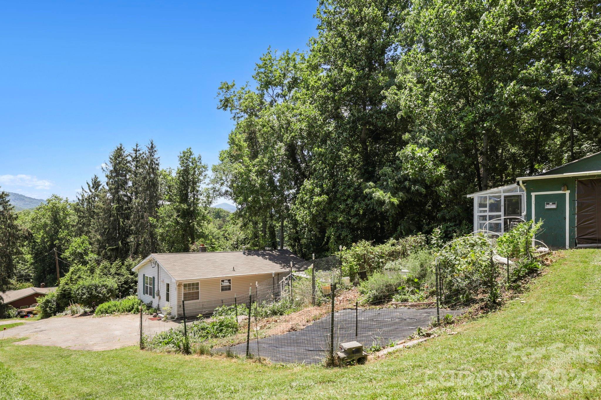 658 Enka Lake Road Property Photo 34