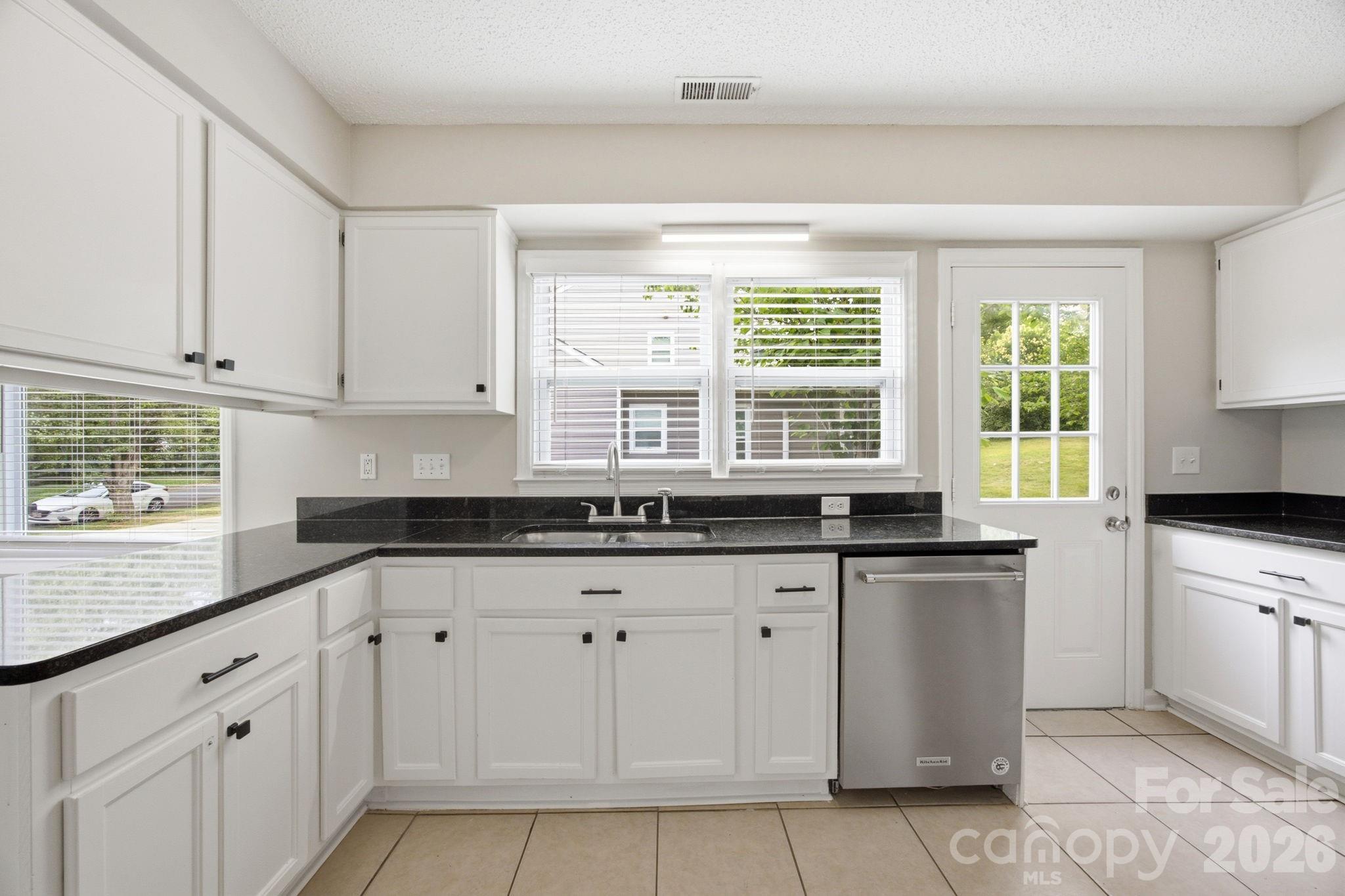 5317 Caradon Drive Property Photo 10