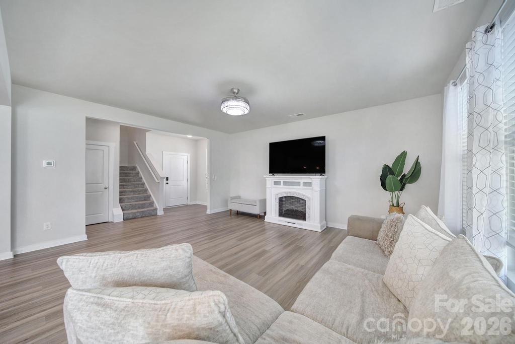 635 Synclaire Place Property Photo 12
