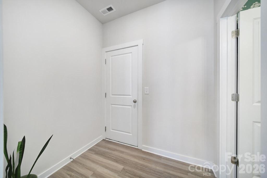 635 Synclaire Place Property Photo 14