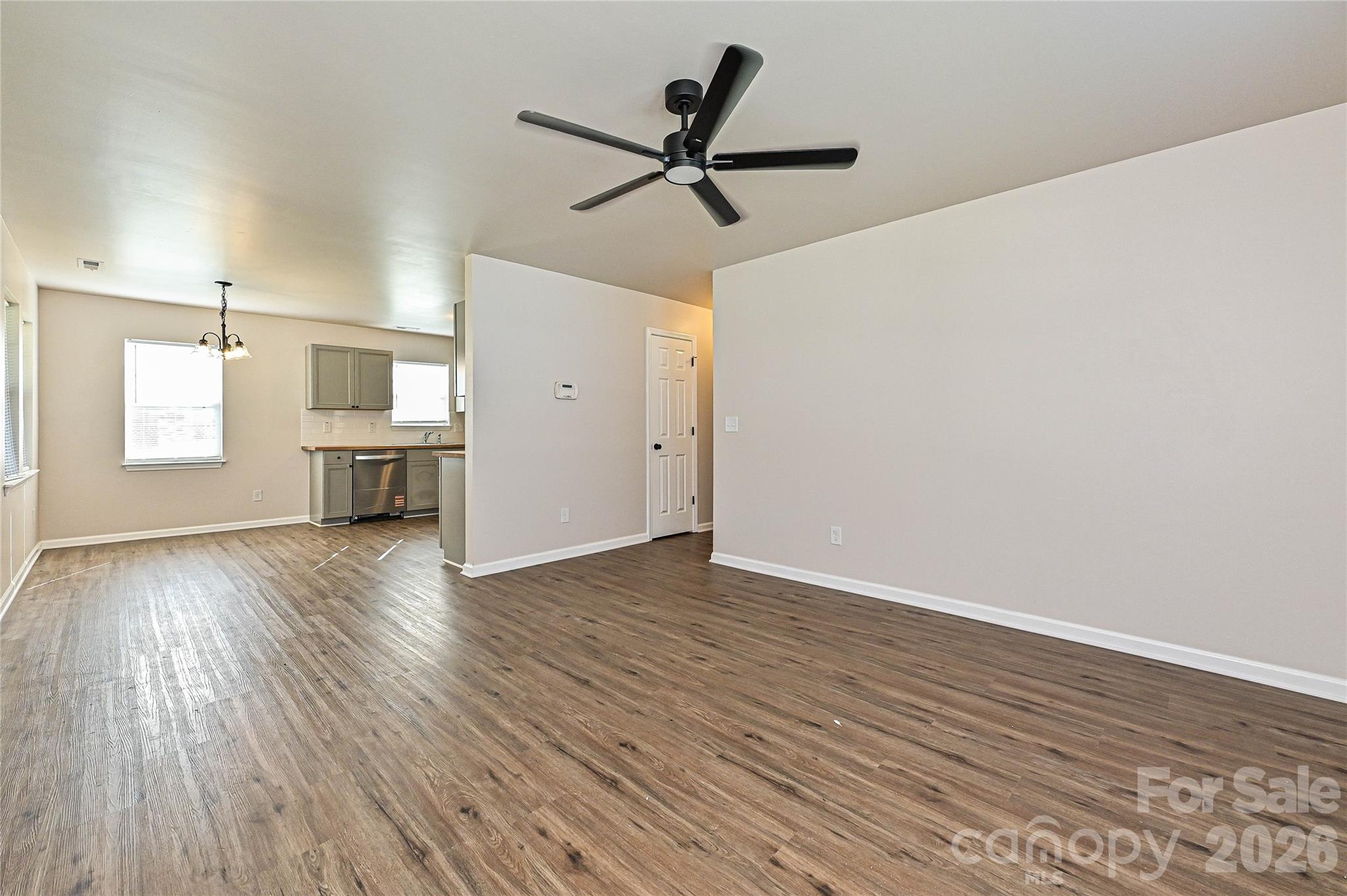 415 Jones Street Property Photo 6