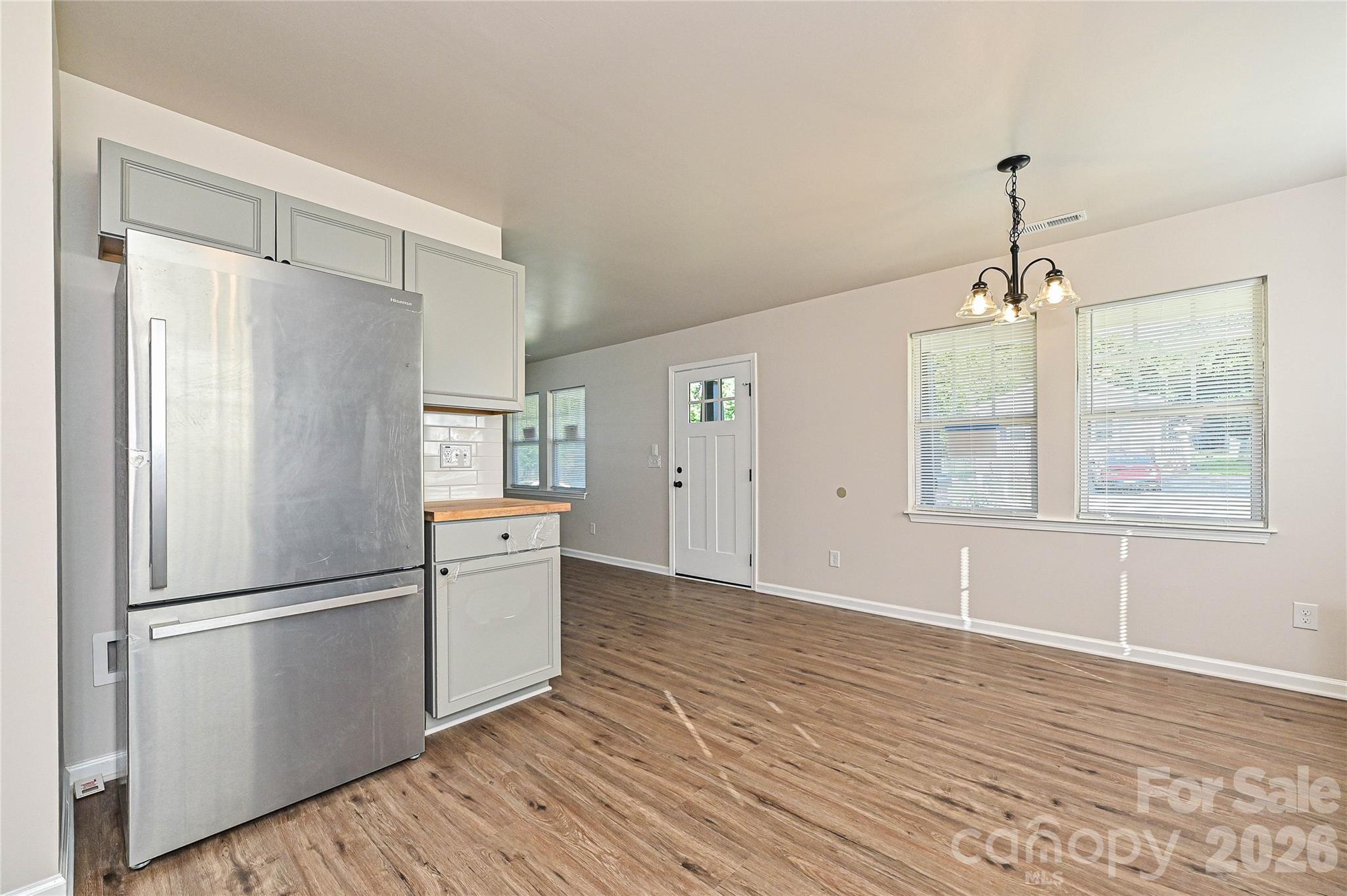 415 Jones Street Property Photo 10
