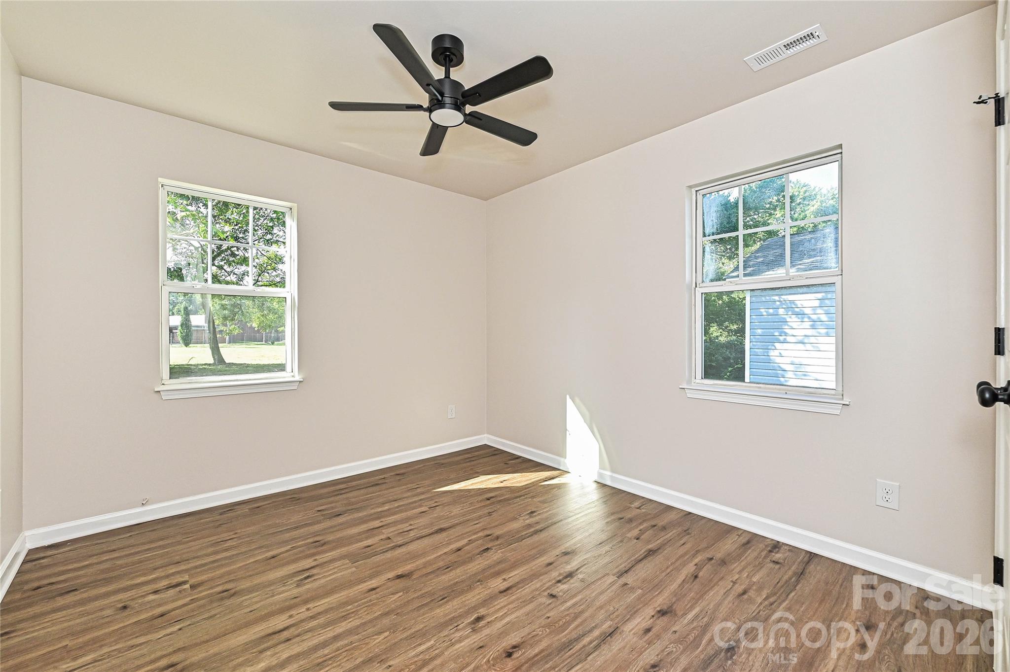 415 Jones Street Property Photo 16