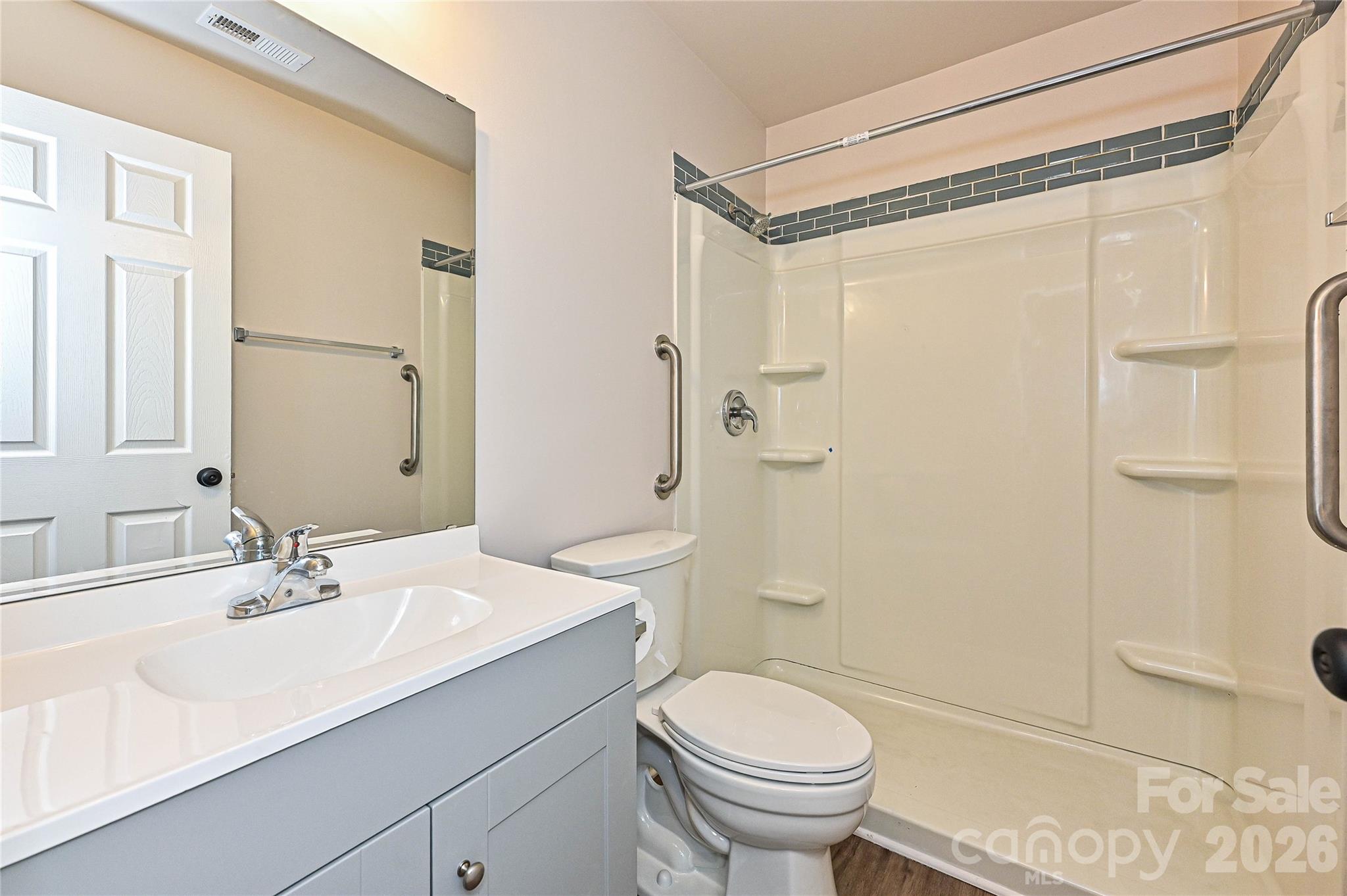 415 Jones Street Property Photo 17