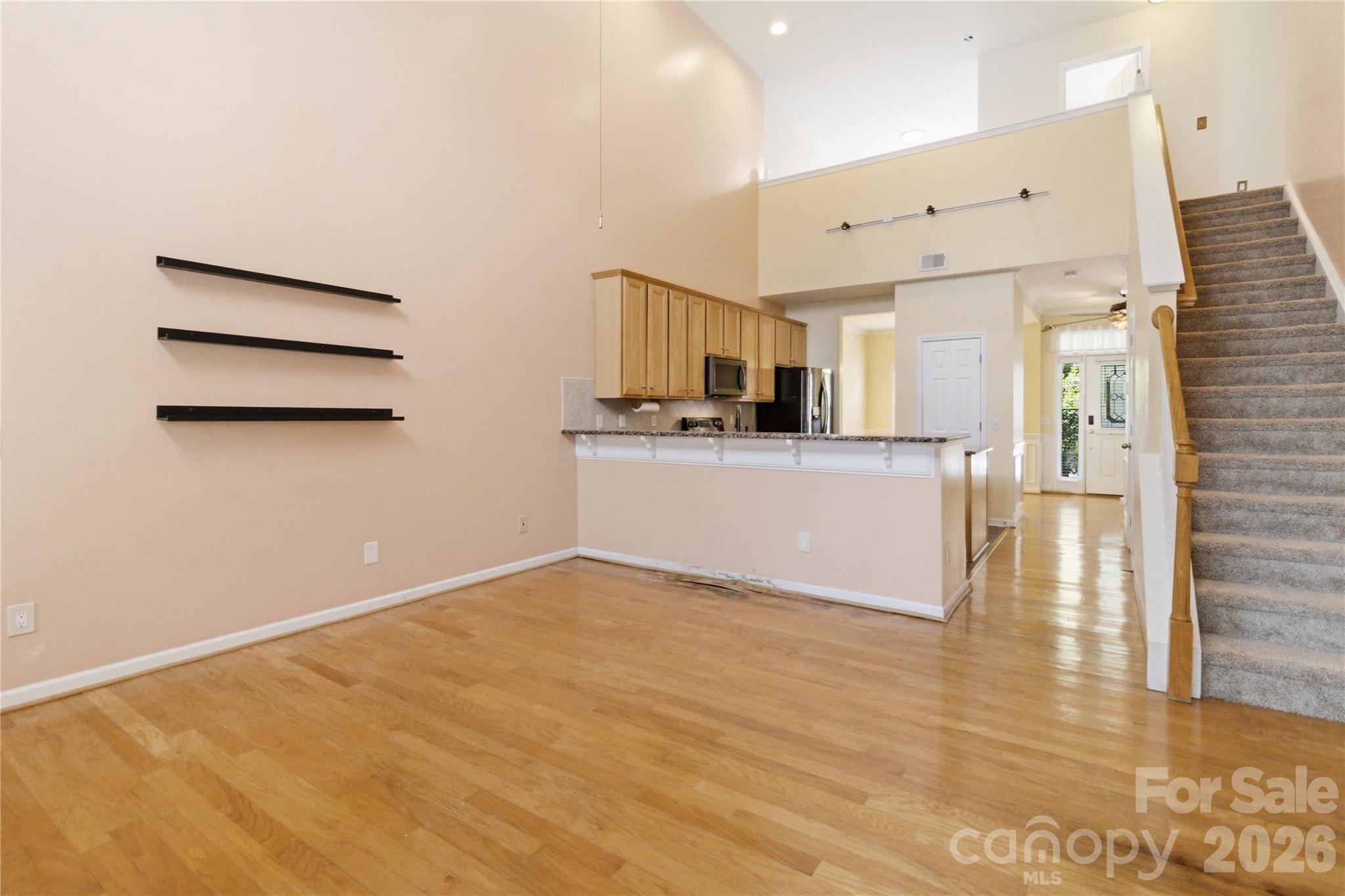 742 Winding Way Property Photo 18