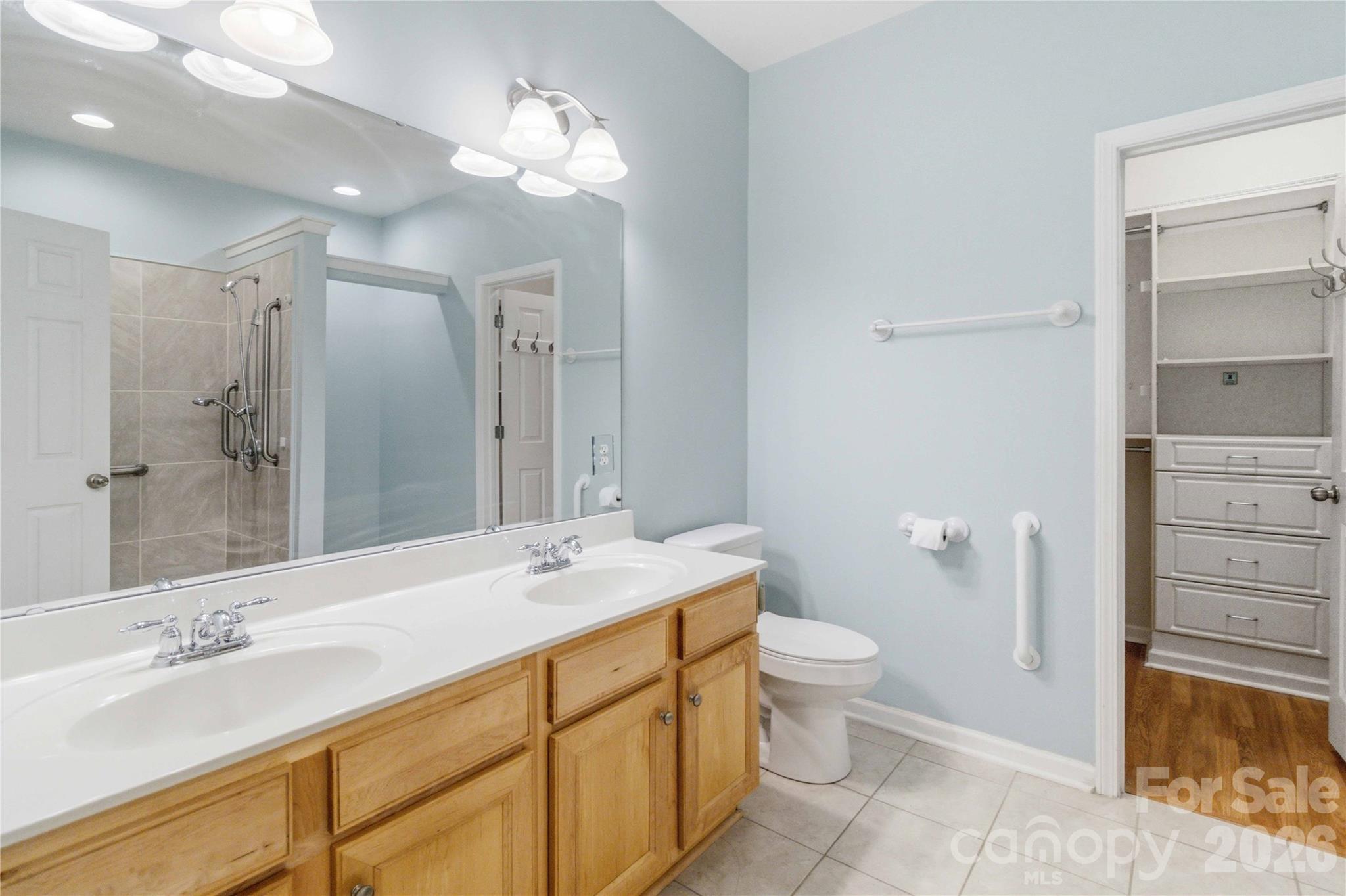 742 Winding Way Property Photo 23