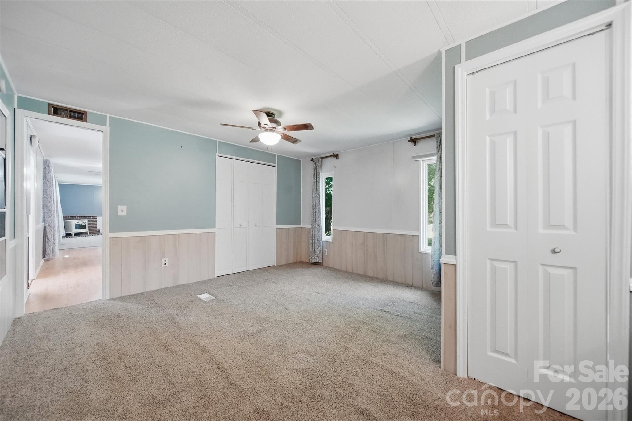 5404 B J Drive Property Photo 17
