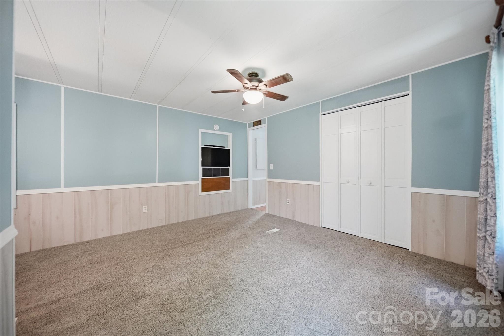 5404 B J Drive Property Photo 19